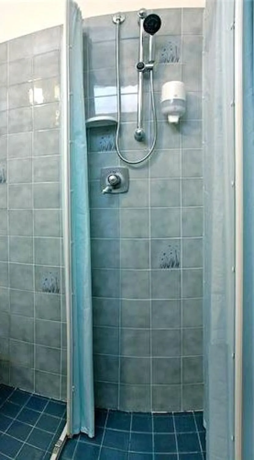 Shower in Hotel Cavalluccio Marino