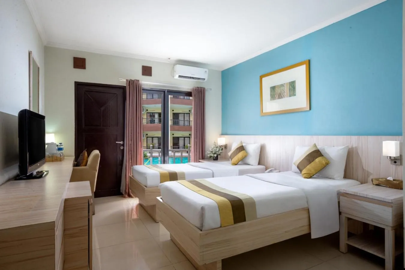 Bedroom, Bed in Palace Hotel