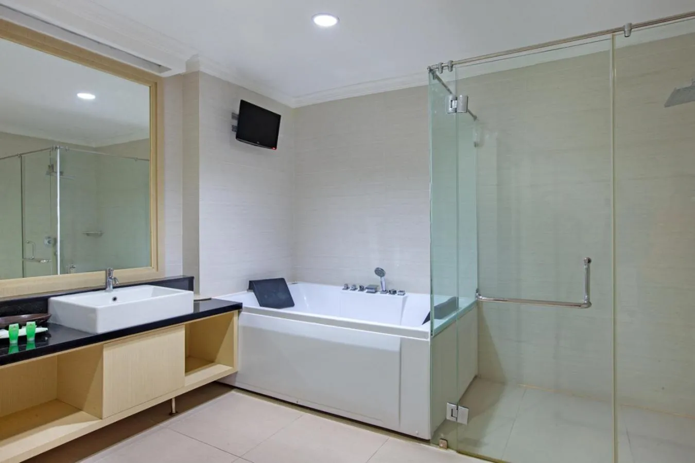 Bathroom in Palace Hotel