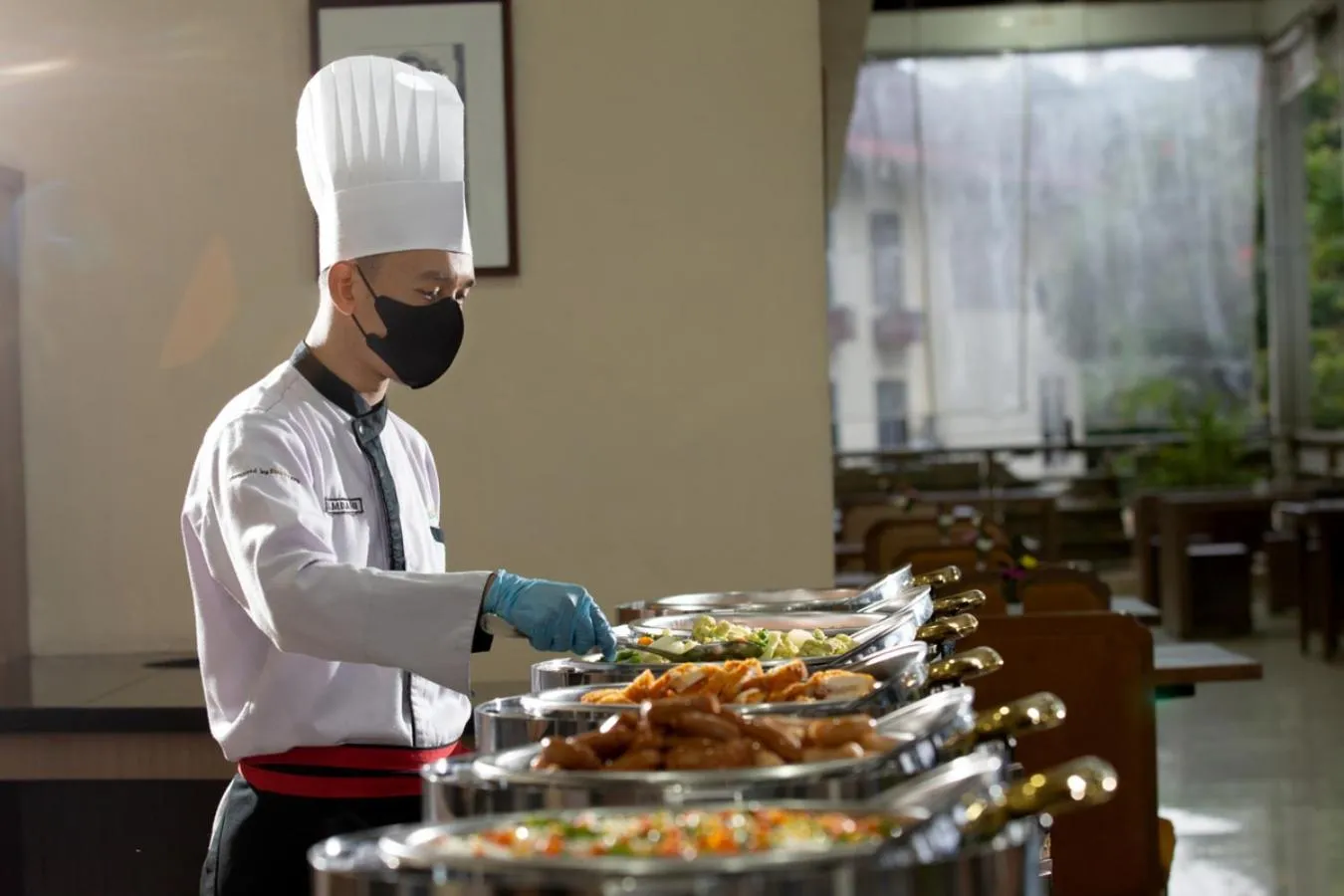 Restaurant/places to eat in Palace Hotel