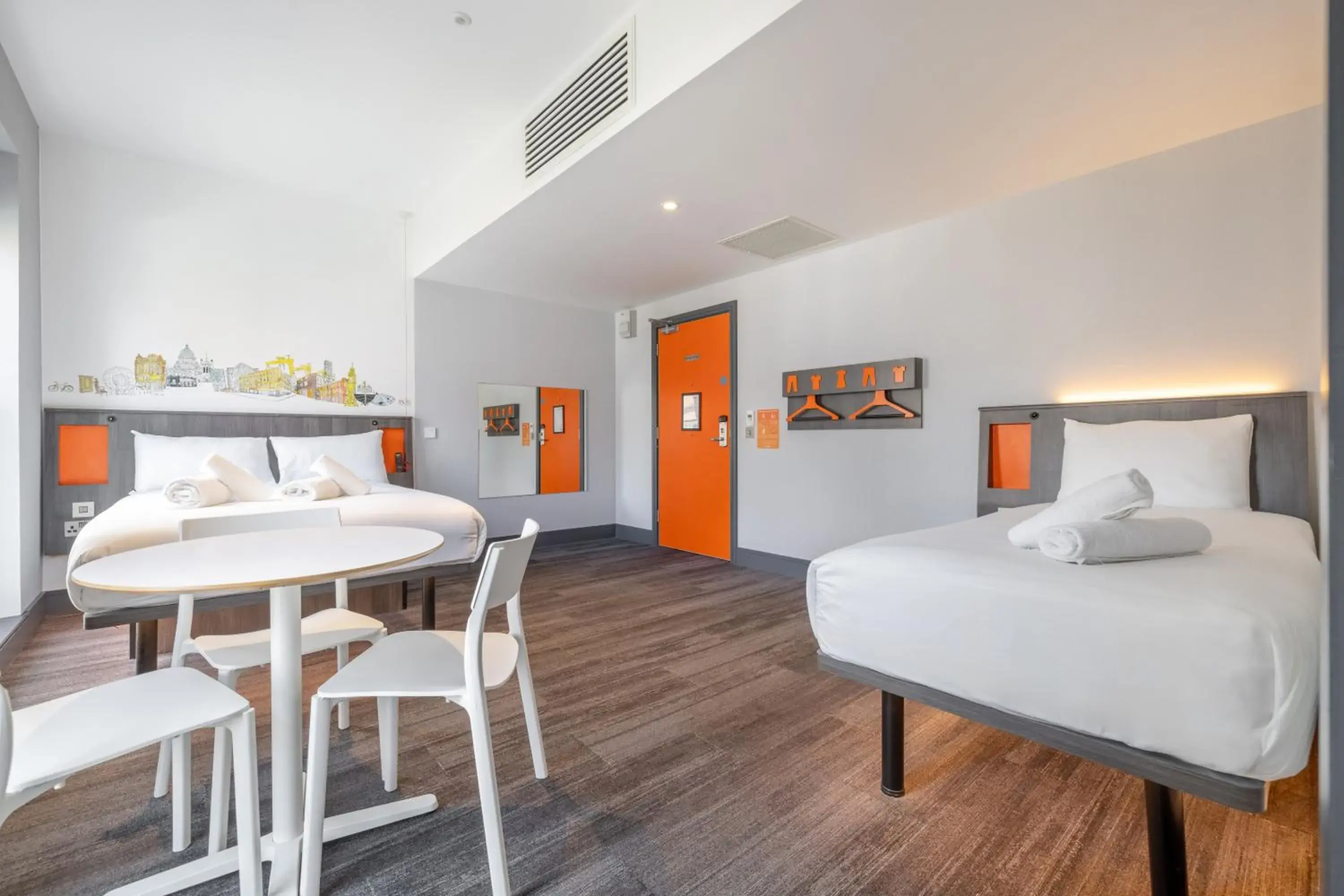 Accessible Triple Room in easyHotel Belfast Accessible Triple Room in easyHotel Belfast