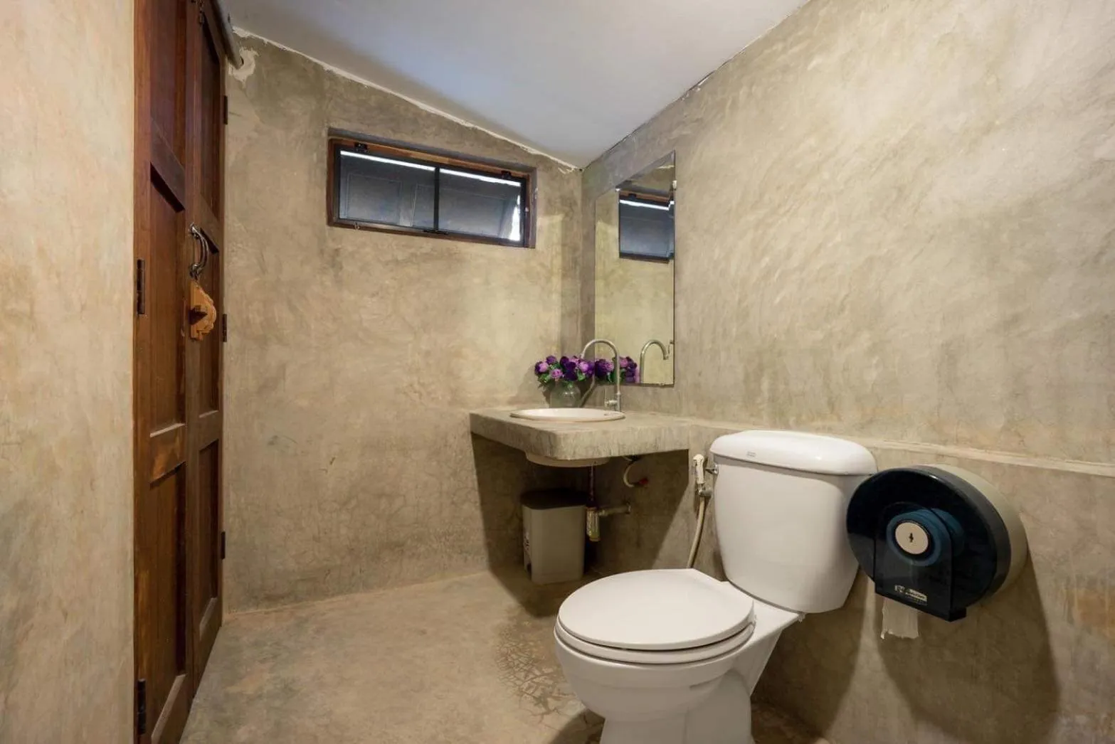 Secret garden pool villa