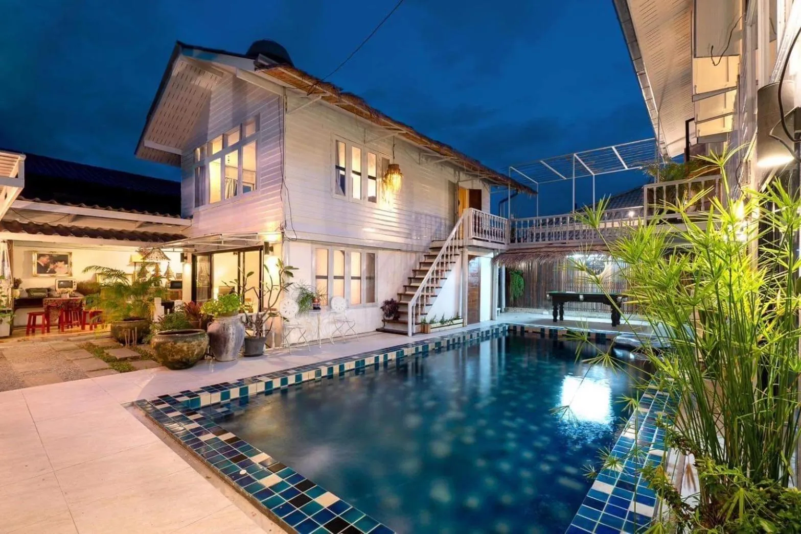 Secret garden pool villa