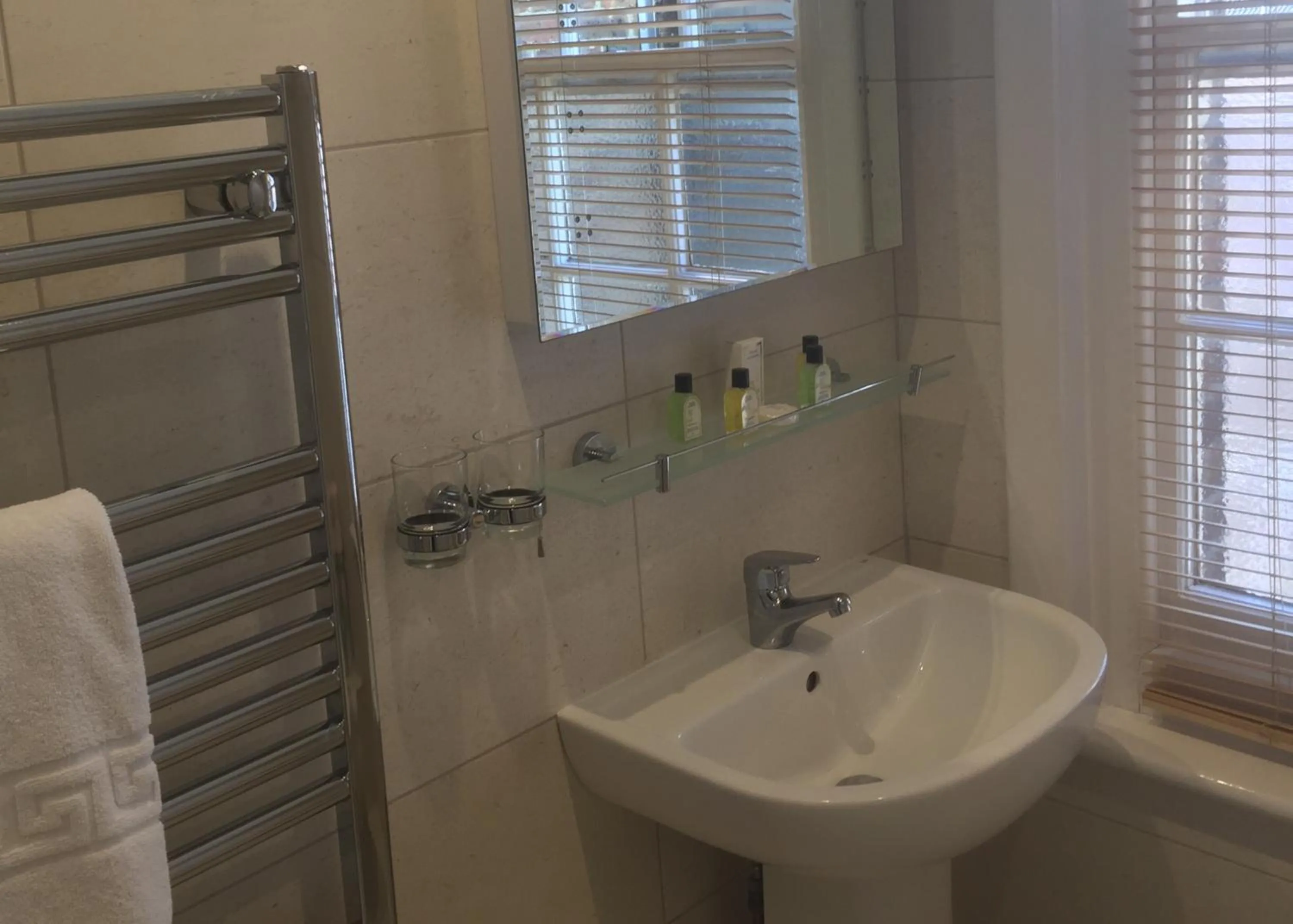 Bathroom in The Black Dog Inn