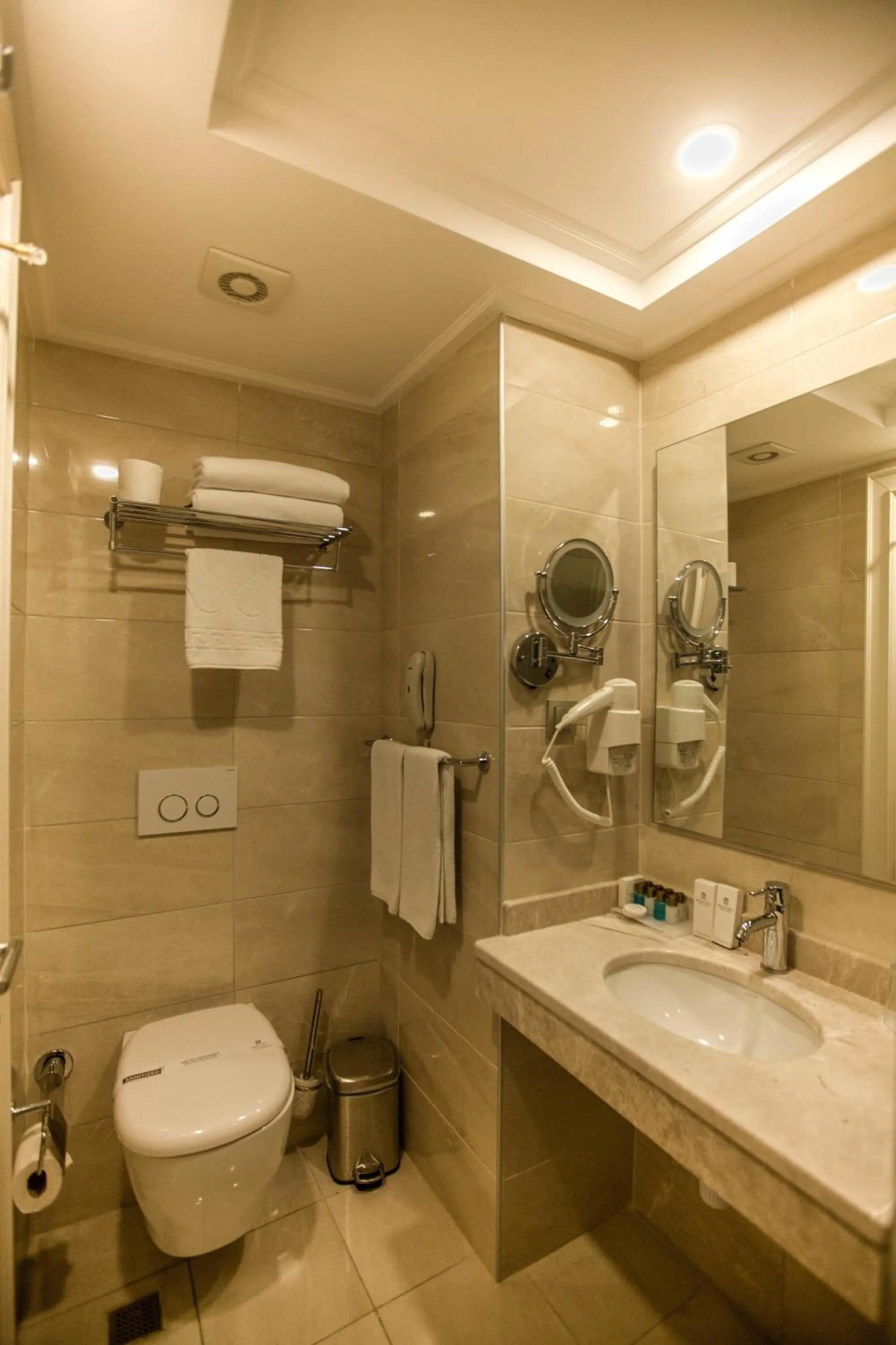 Bathroom in Miss Istanbul Hotel