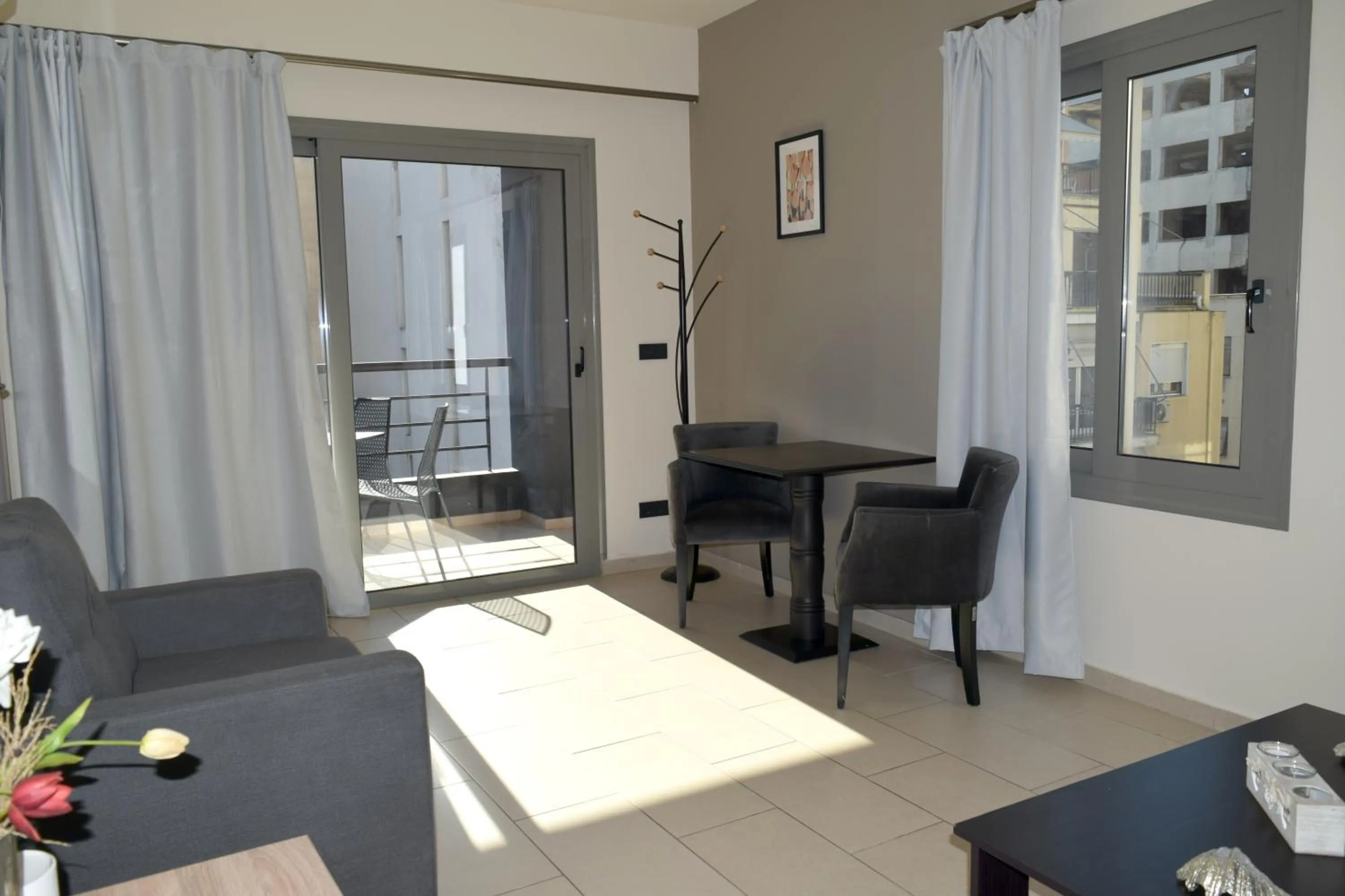 Photo of the whole room in Athenian Central Apartments