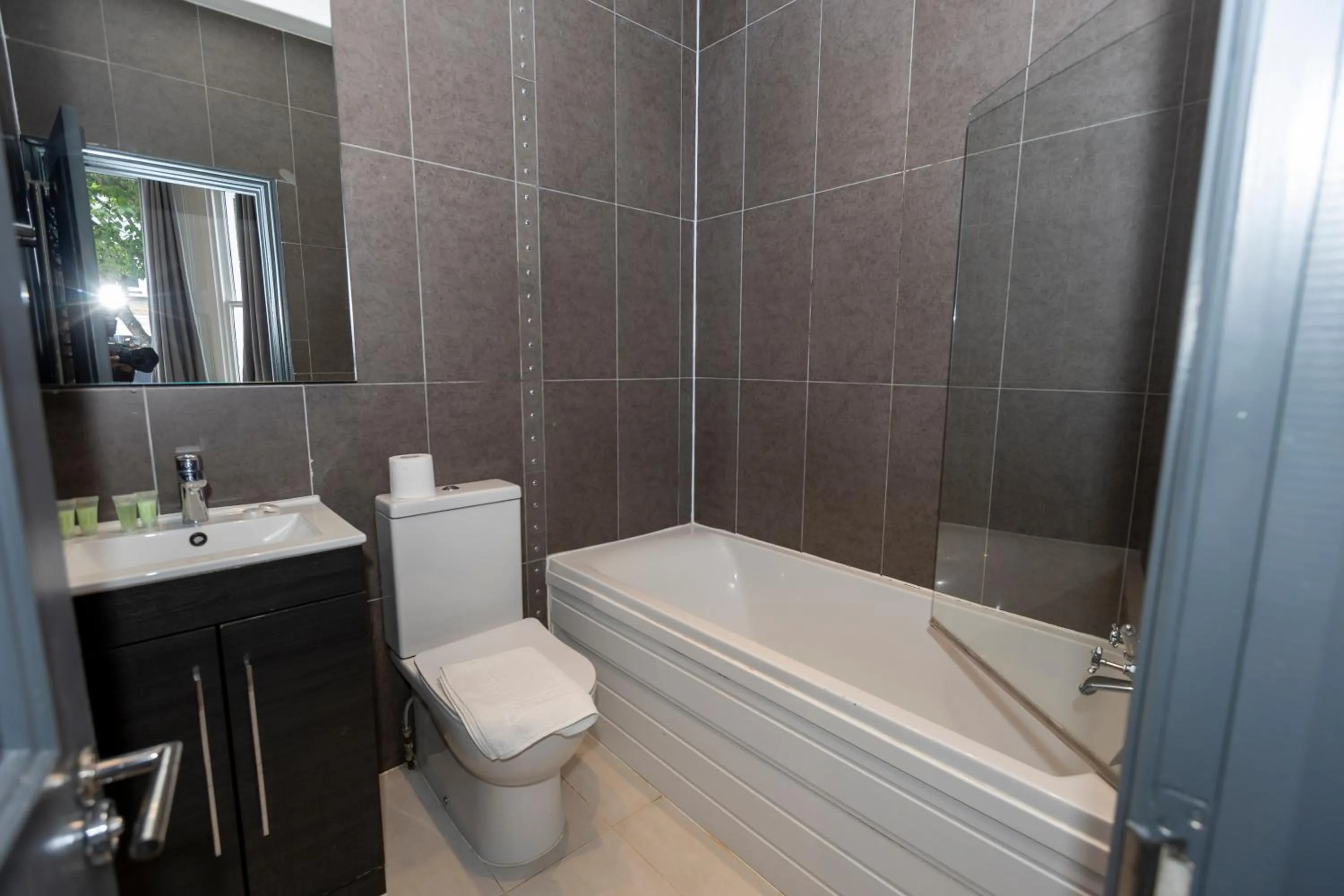 Bathroom in W6 Hotel