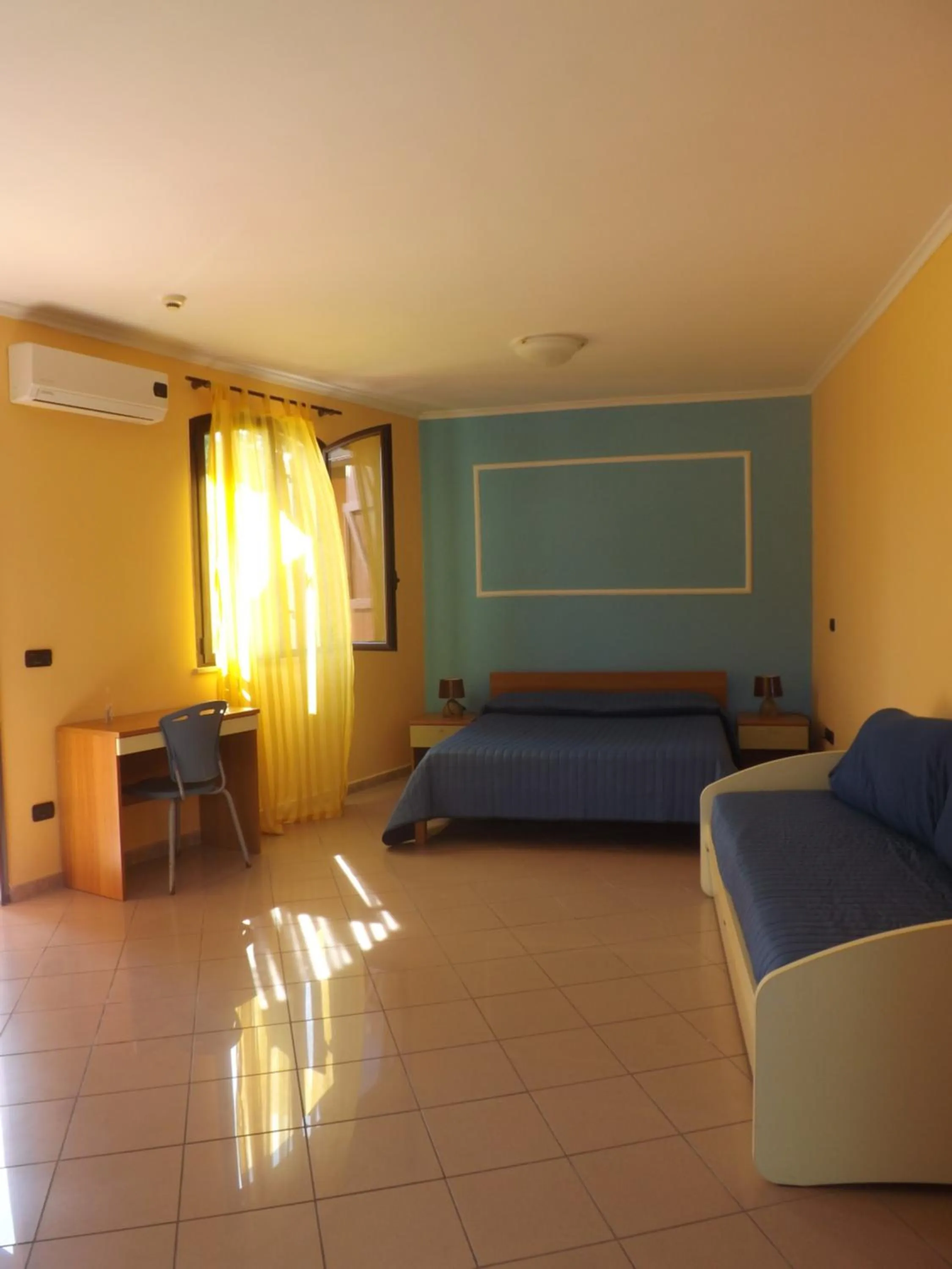 Bed in Hotel Ristorante Al Canto delle Sirene