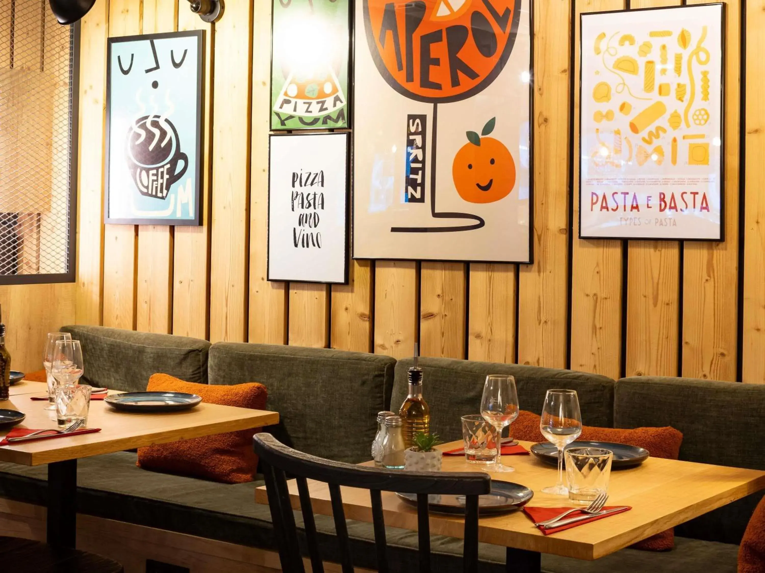 Restaurant/places to eat in ibis Styles Les Houches Chamonix Restaurant/places to eat in ibis Styles Les Houches Chamonix