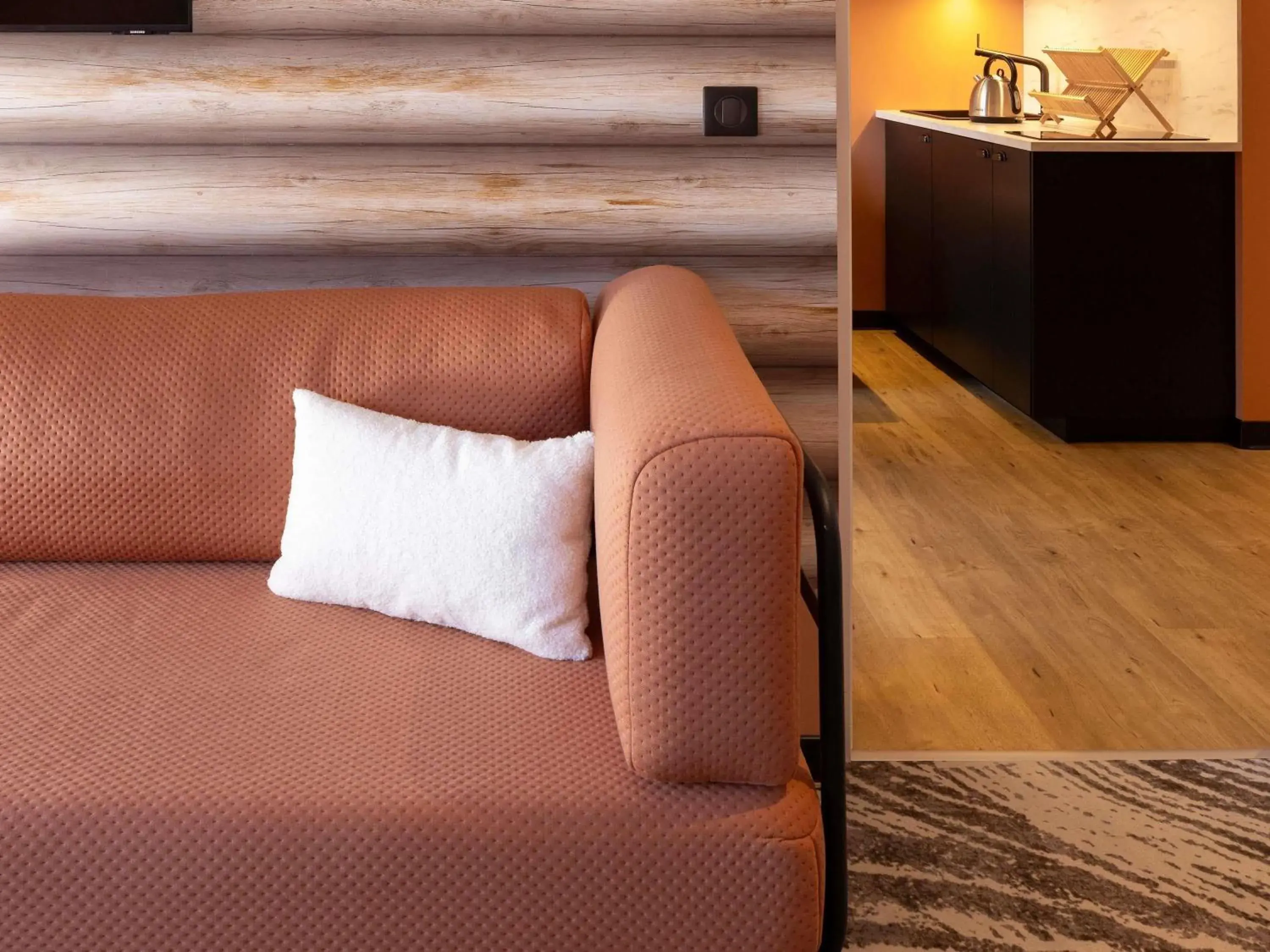 Bedroom in ibis Styles Les Houches Chamonix Bedroom in ibis Styles Les Houches Chamonix