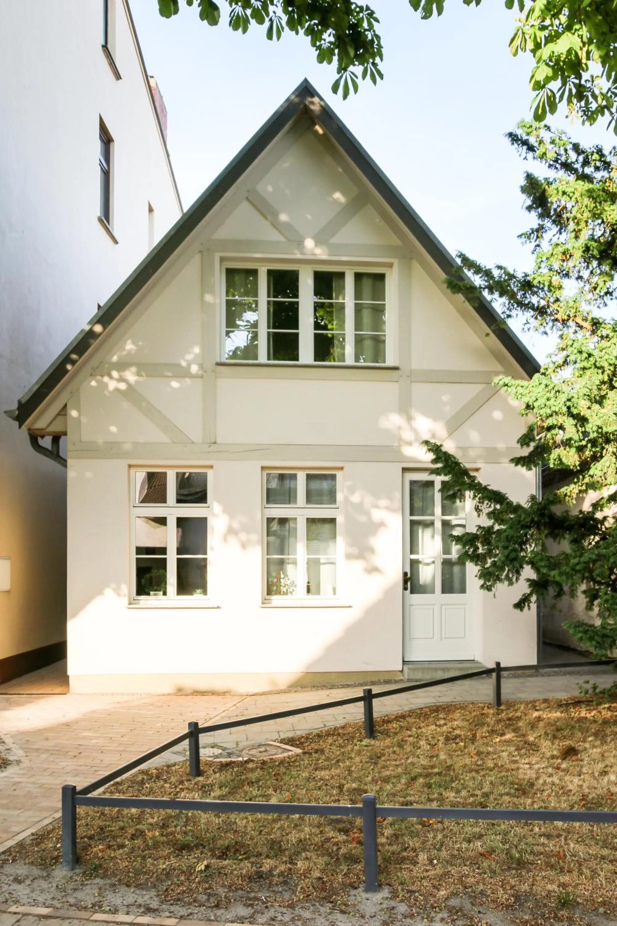 Facade/entrance in Apartment in der Alexandrinenstrasse