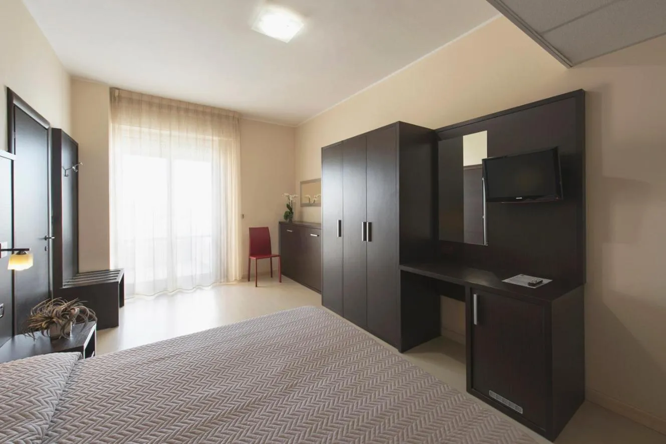 Shower, Bed in Grand Hotel Adriatico