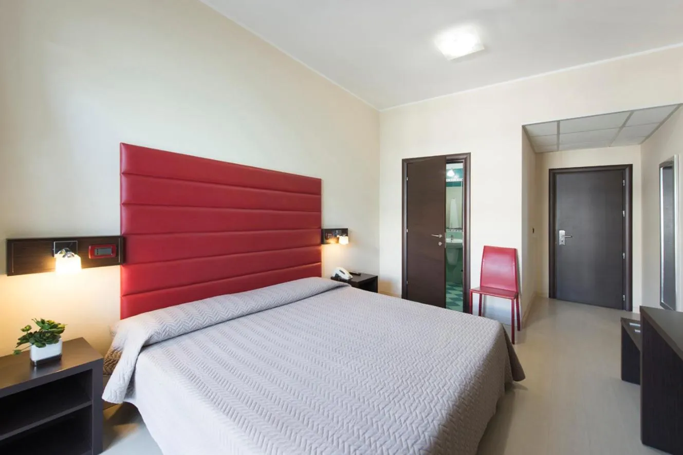 Shower, Bed in Grand Hotel Adriatico