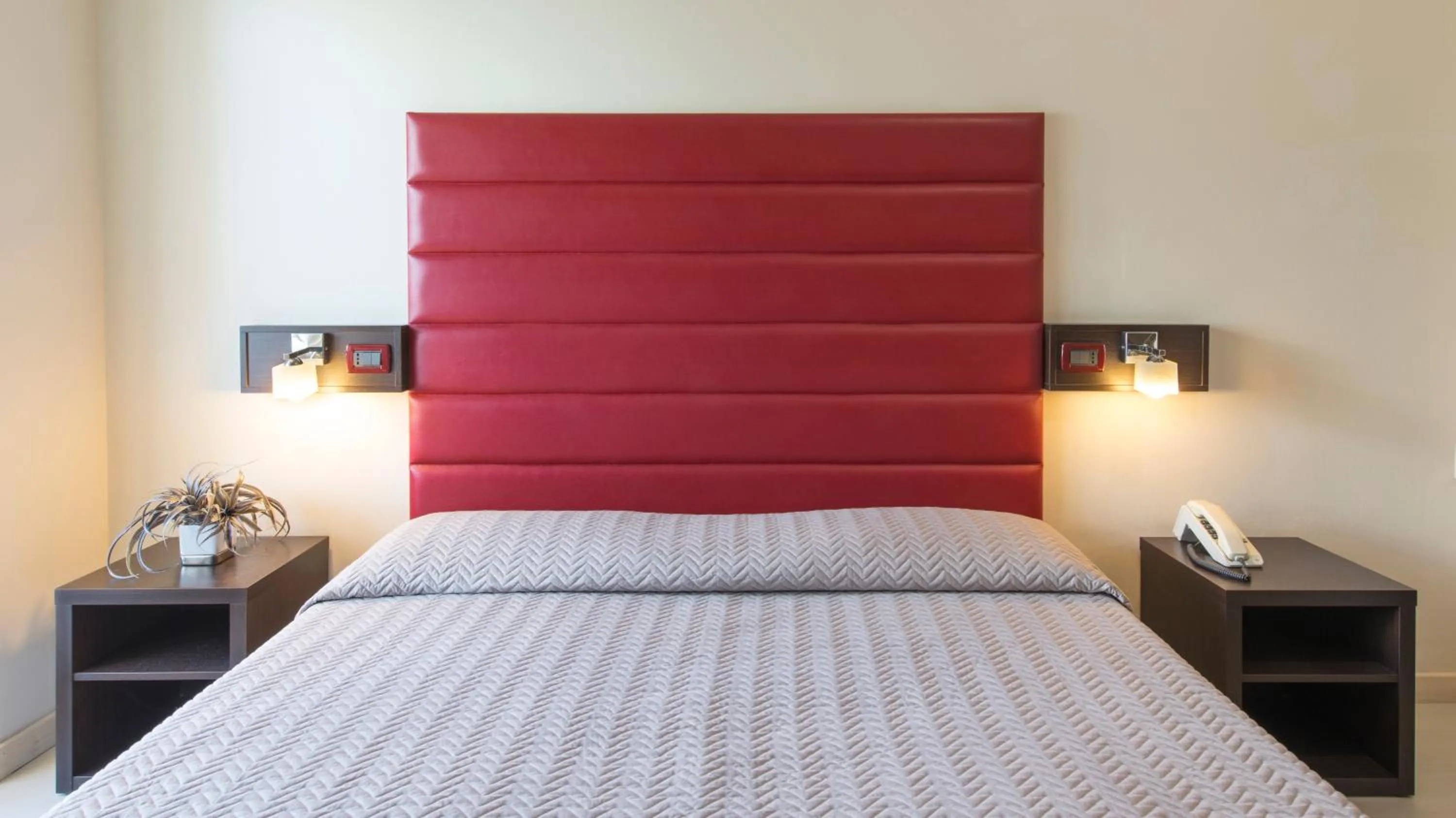 Shower, Bed in Grand Hotel Adriatico