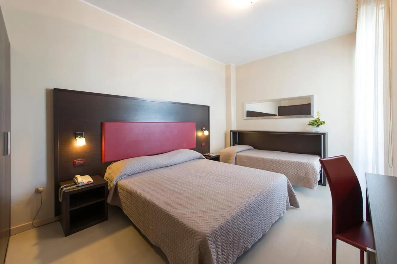 Shower, Bed in Grand Hotel Adriatico