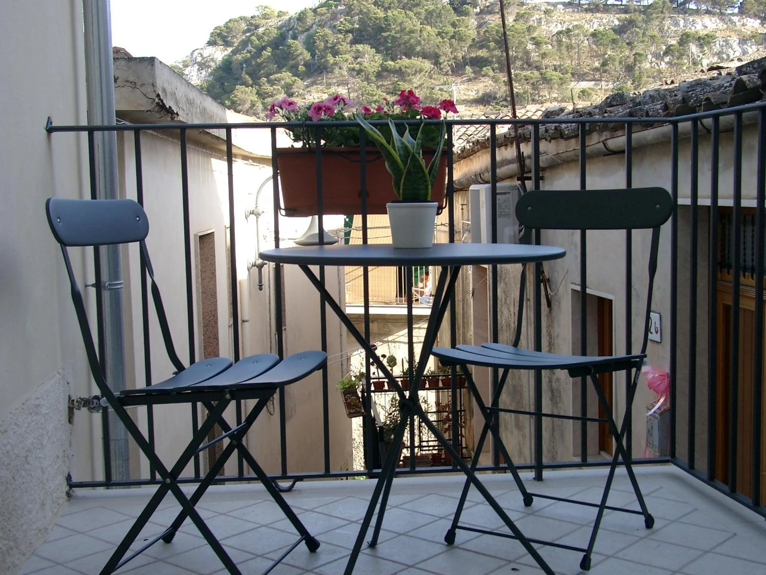 Balcony/Terrace in Chicchi Di Melograno