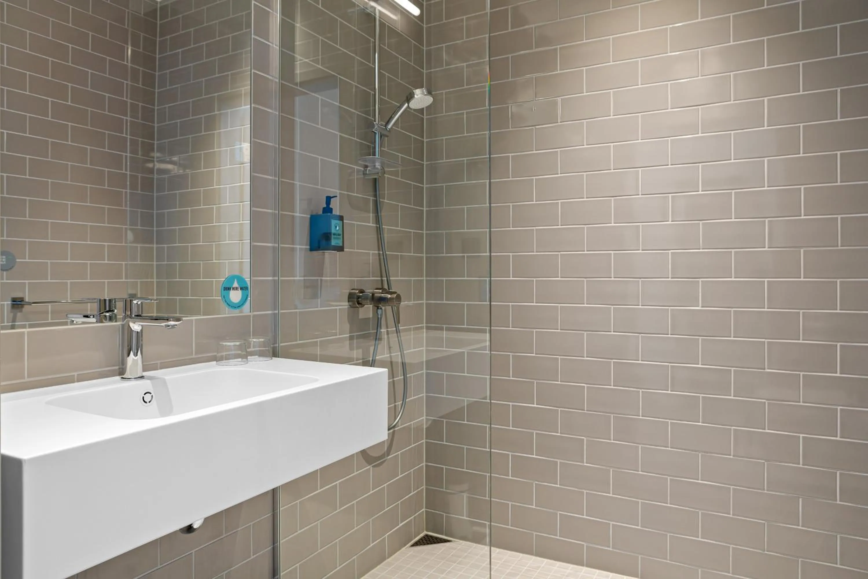 Bathroom in Comfort Hotel Grand Central