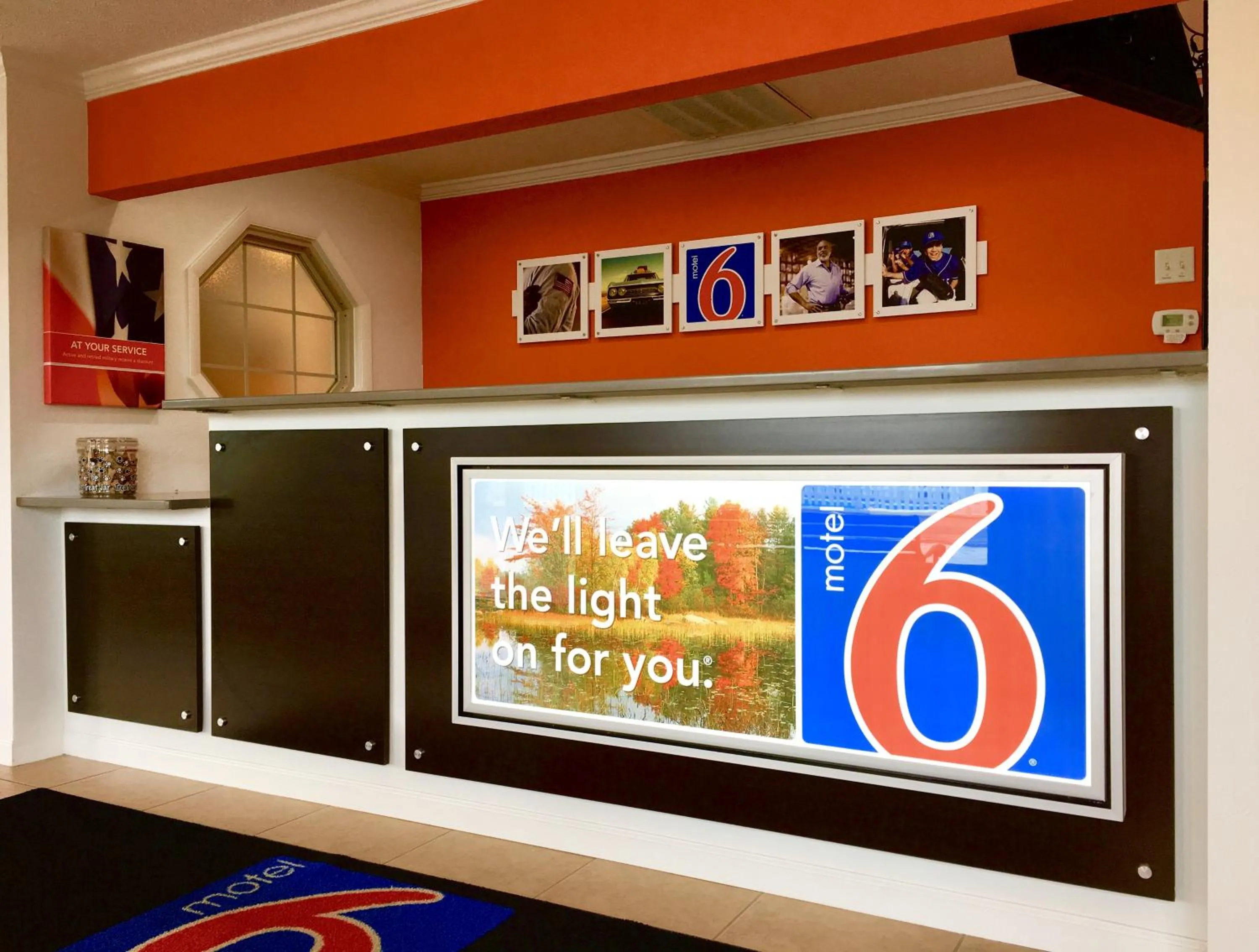 Lobby or reception in Motel 6-Hillsville, VA