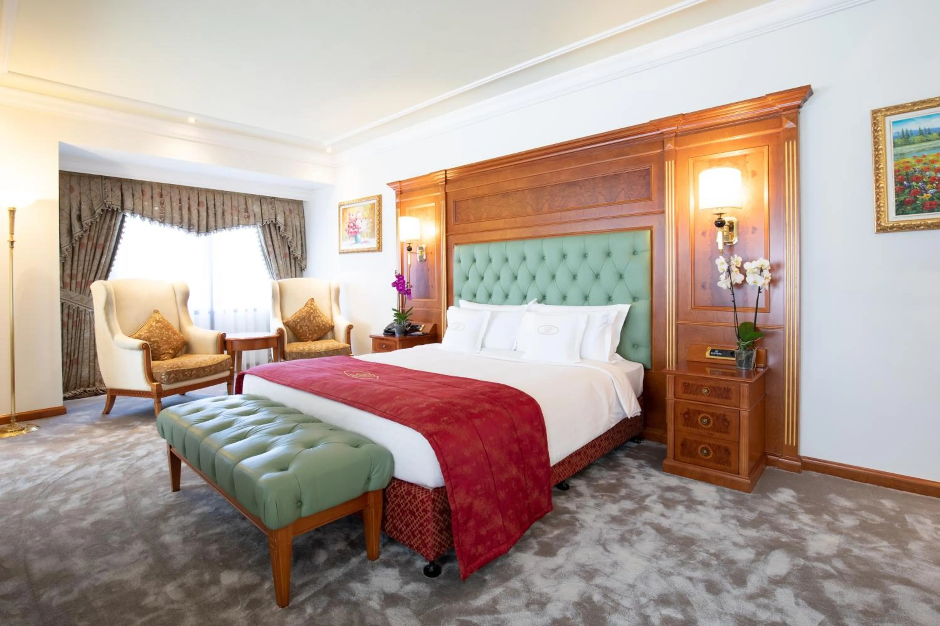 Bedroom, Bed in Swiss Diamond Hotel Prishtina