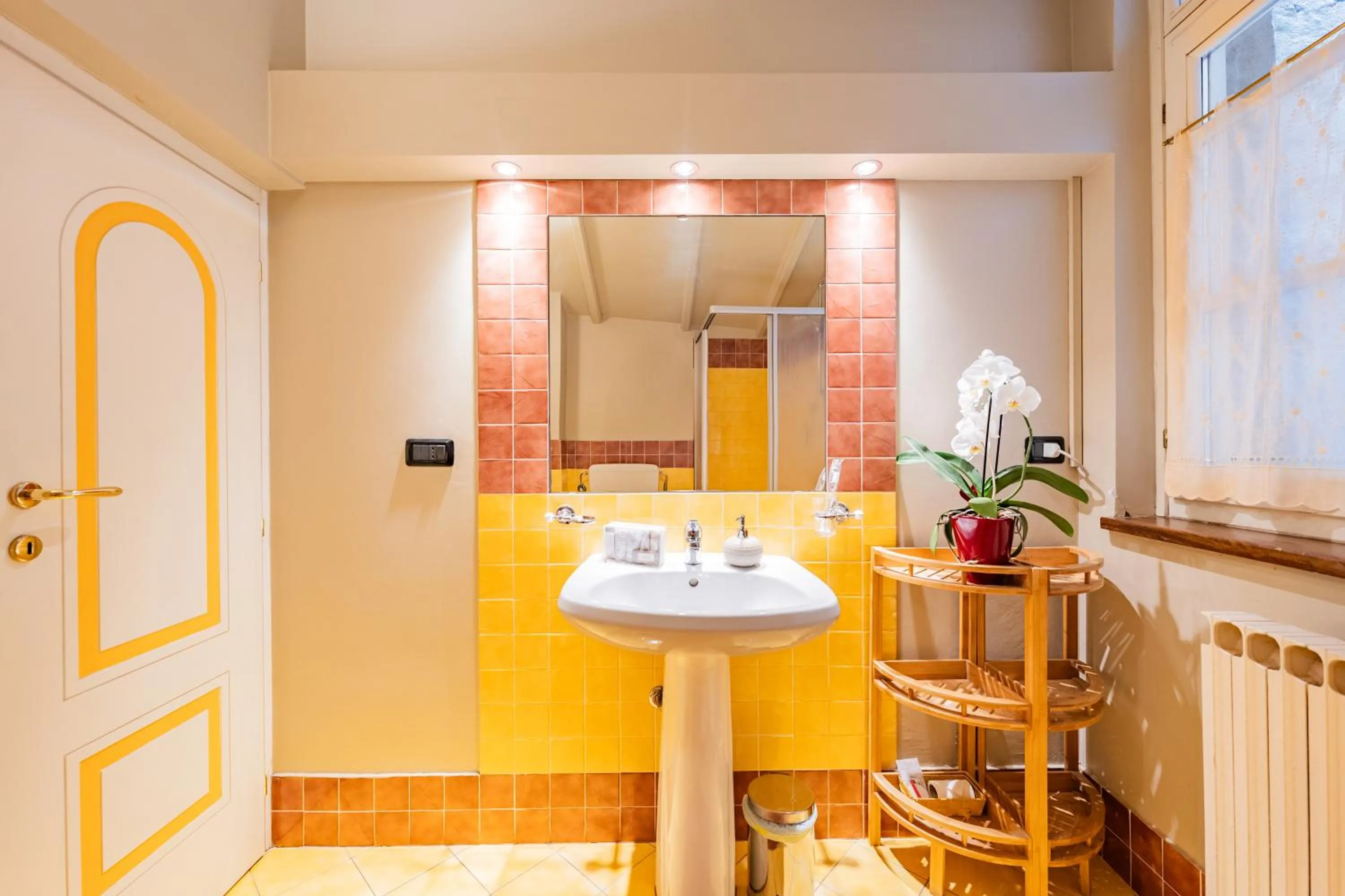 Shower in Antico Palazzo