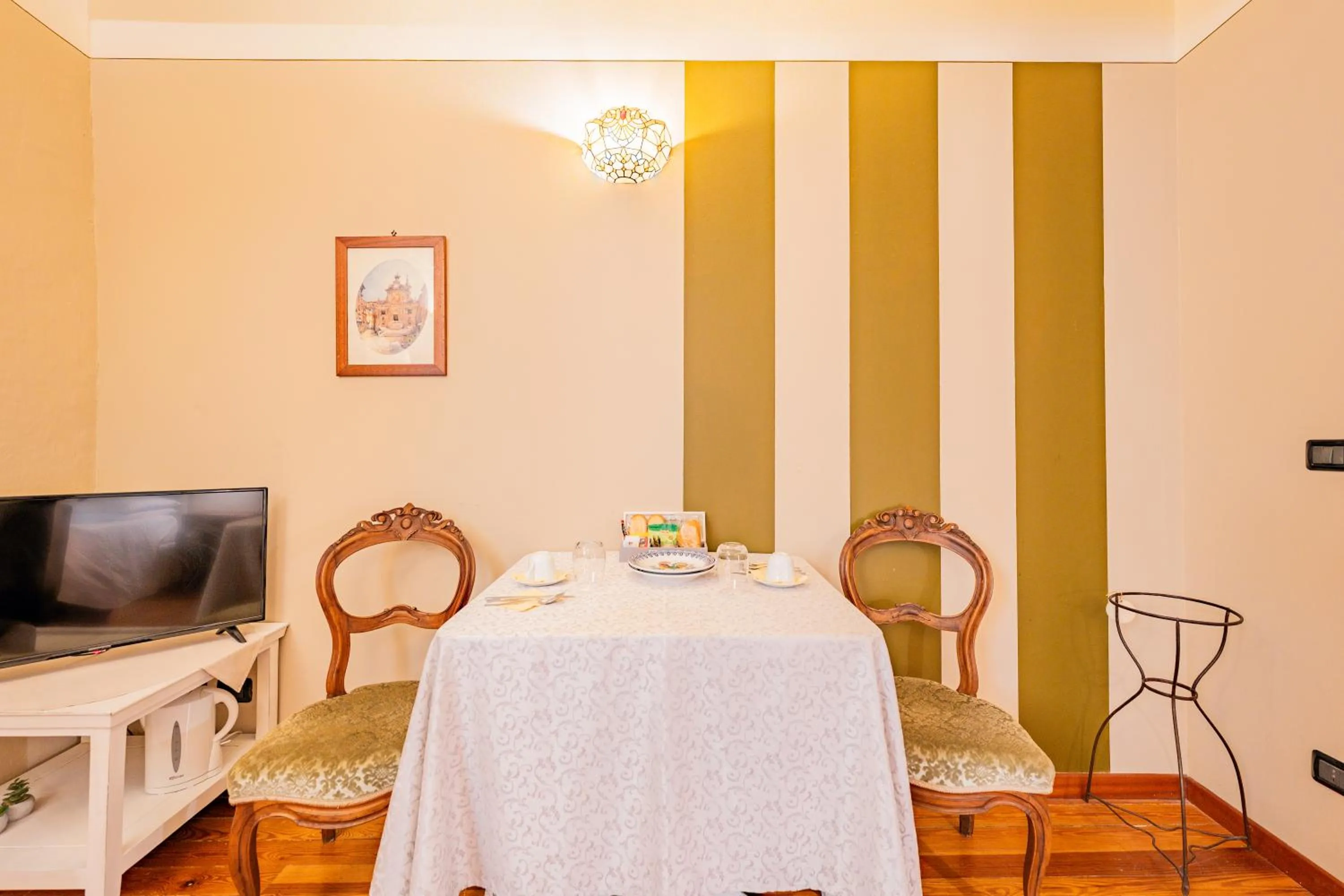 TV and multimedia in Antico Palazzo