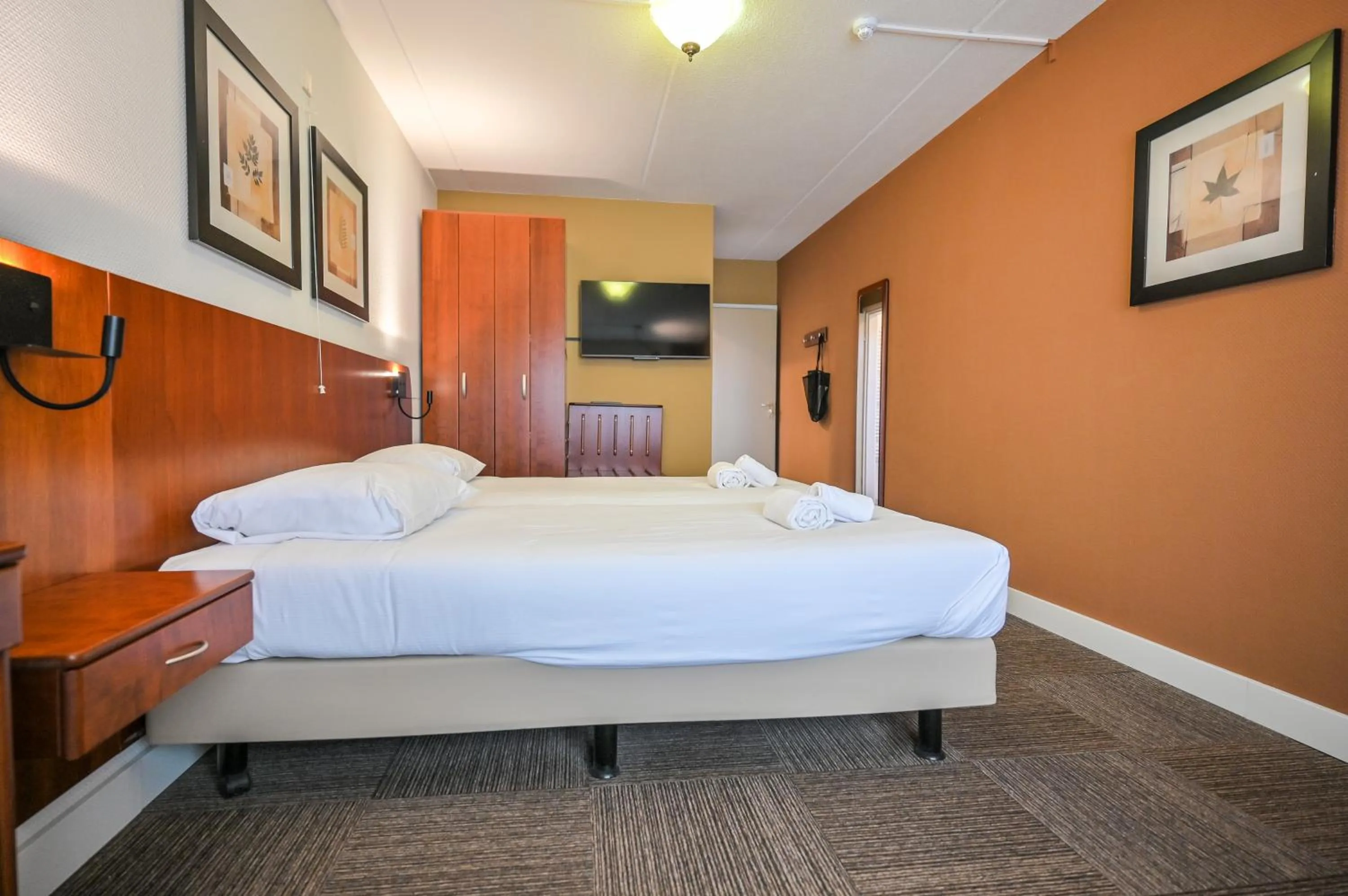 Bed in De Stobbe hotel & suites