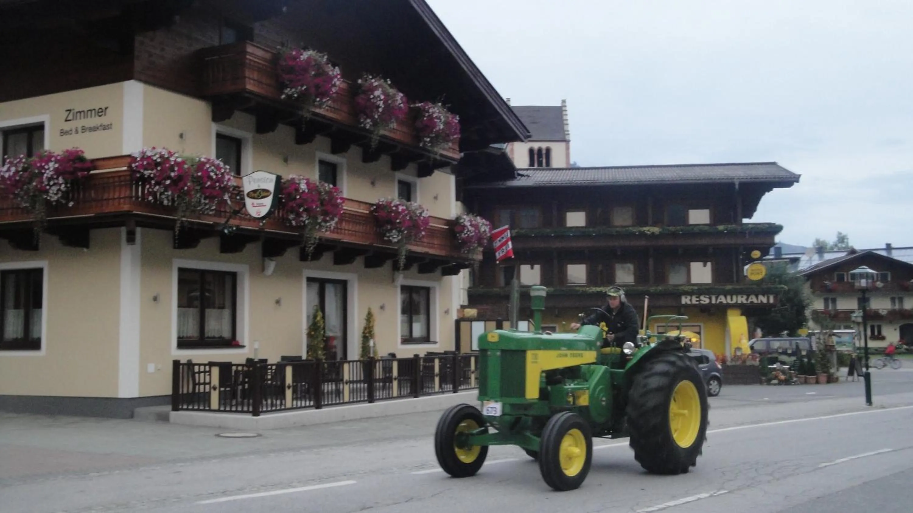 Pension Dorfplatzl