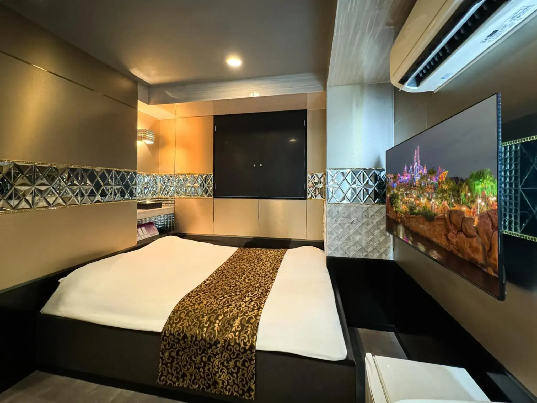 Bed in Hotel Amethyst Bed in Hotel Amethyst