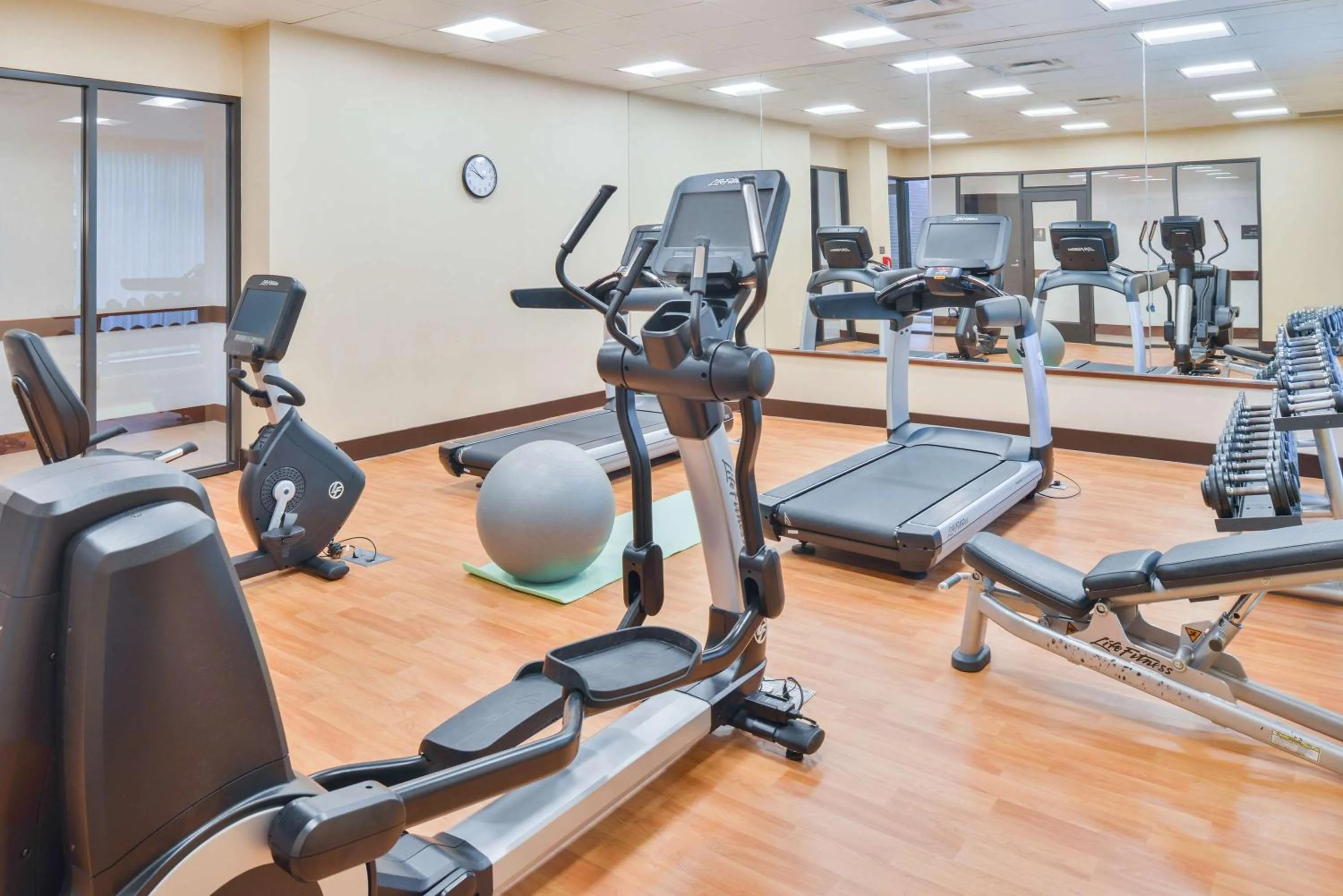 Fitness centre/facilities in Hyatt Place Herndon Dulles Airport - East