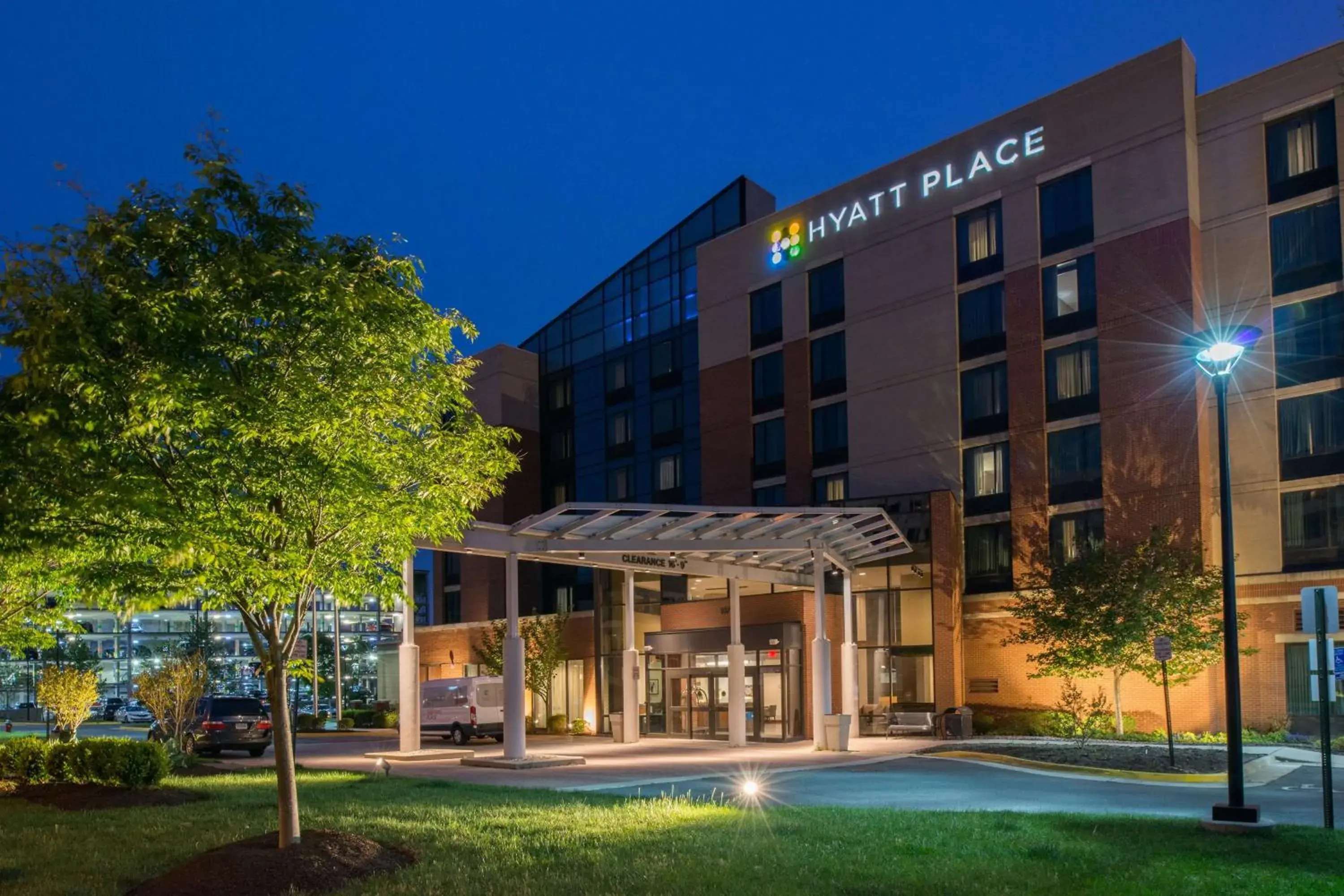 Property building in Hyatt Place Herndon Dulles Airport - East Property building in Hyatt Place Herndon Dulles Airport - East