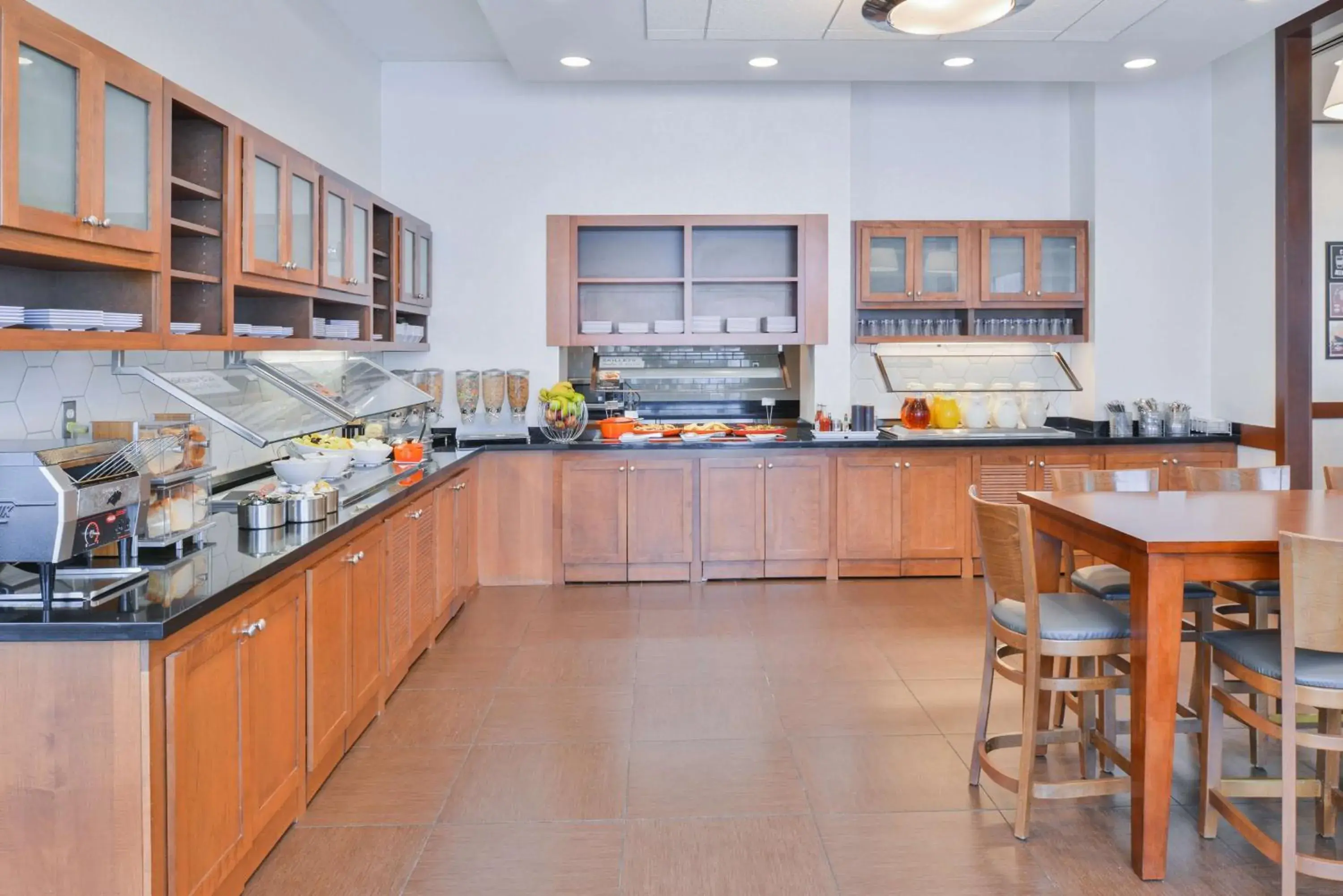 Restaurant/places to eat in Hyatt Place Herndon Dulles Airport - East Restaurant/places to eat in Hyatt Place Herndon Dulles Airport - East