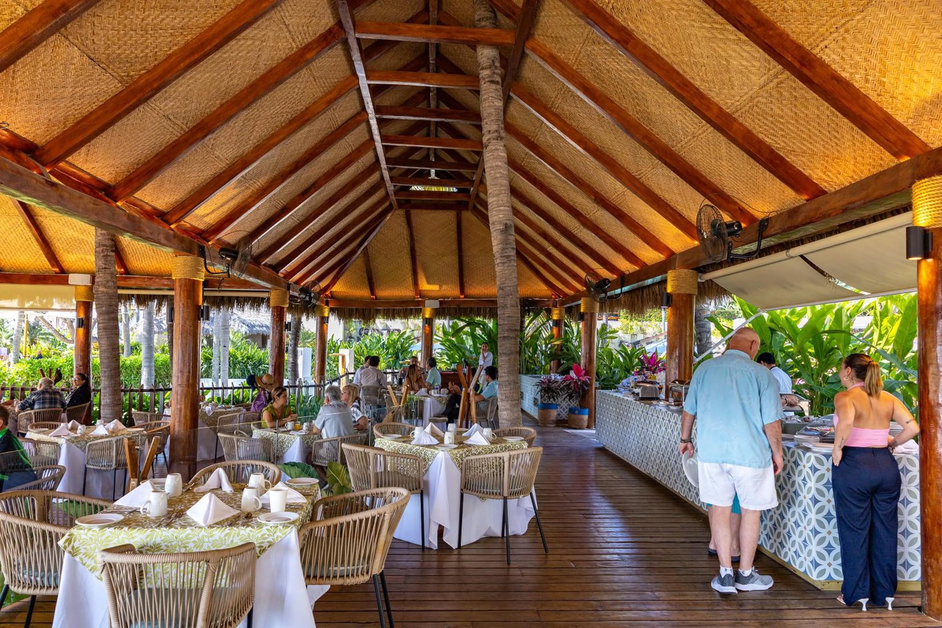 Restaurant/places to eat in Kovay Gardens