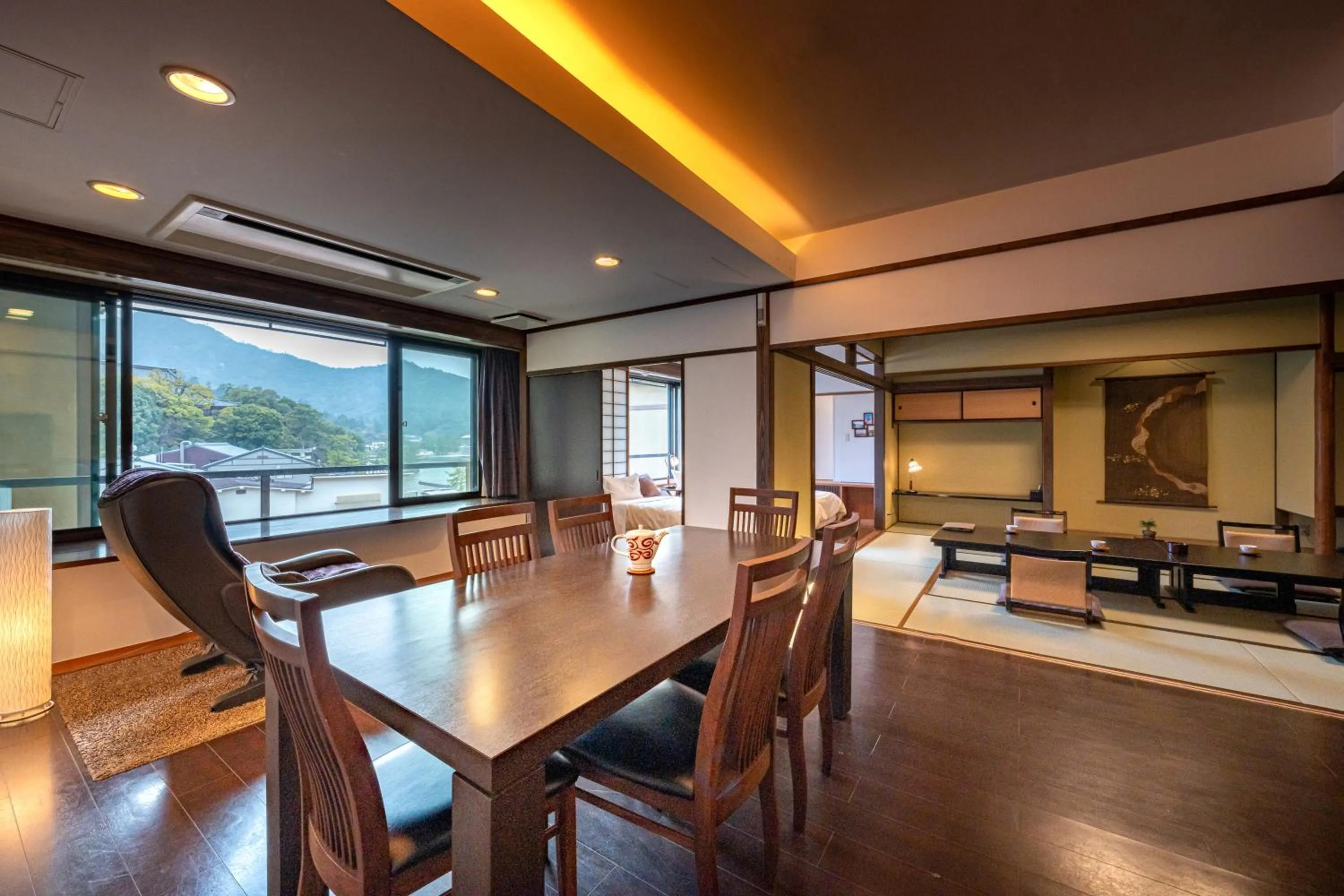 Photo of the whole room in Kinsuikan