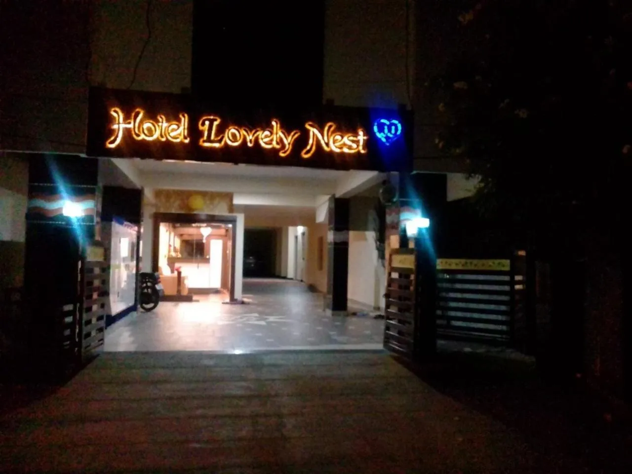 Hotel Lovely Nest