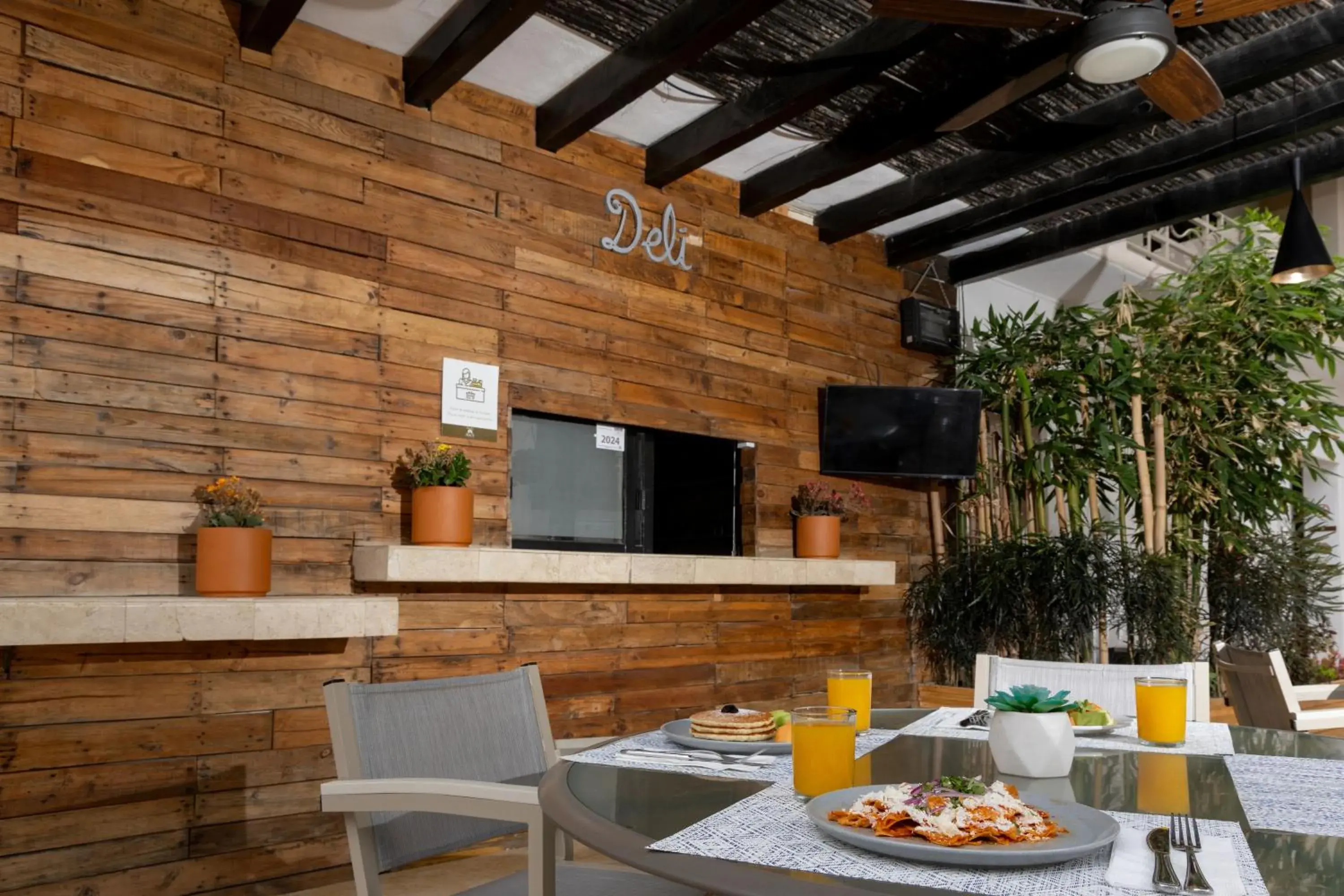 Restaurant/places to eat in Hotel Santa Fe Los Cabos by Villa Group Restaurant/places to eat in Hotel Santa Fe Los Cabos by Villa Group