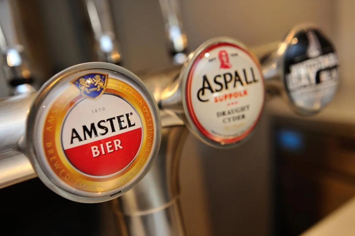 Alcoholic drinks in The Dog At Wingham