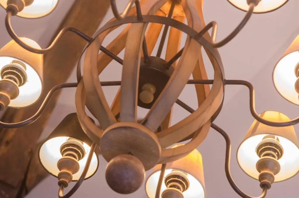 Decorative detail in The Dog At Wingham