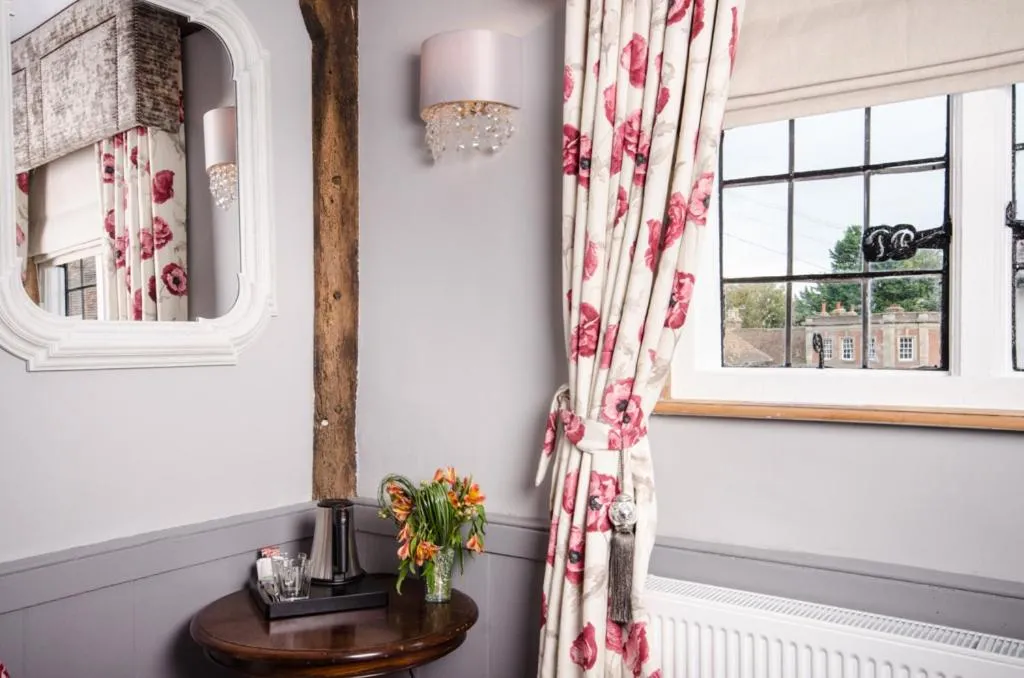 Coffee/tea facilities in The Dog At Wingham