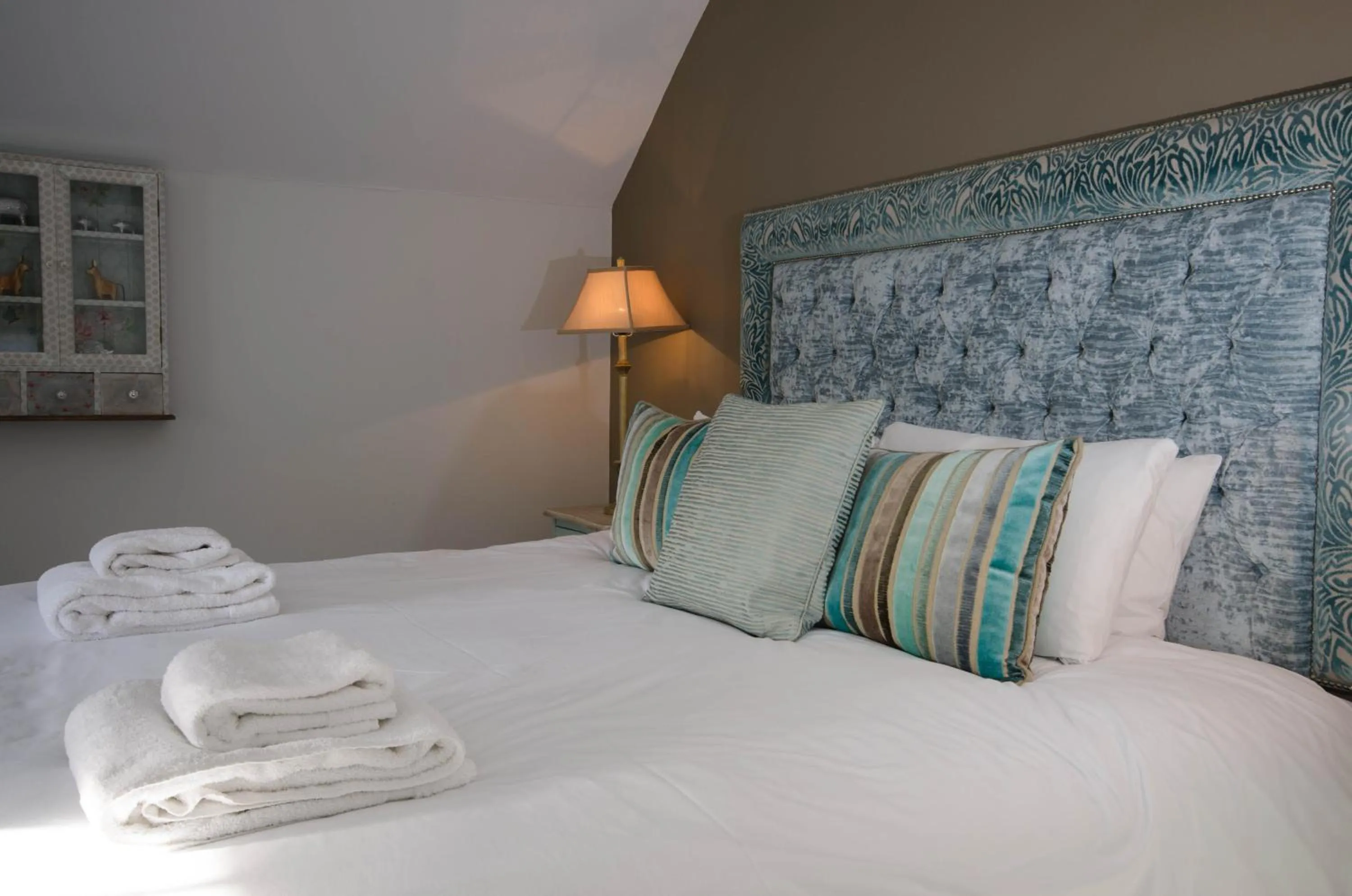 Bedroom, Bed in The Dog At Wingham