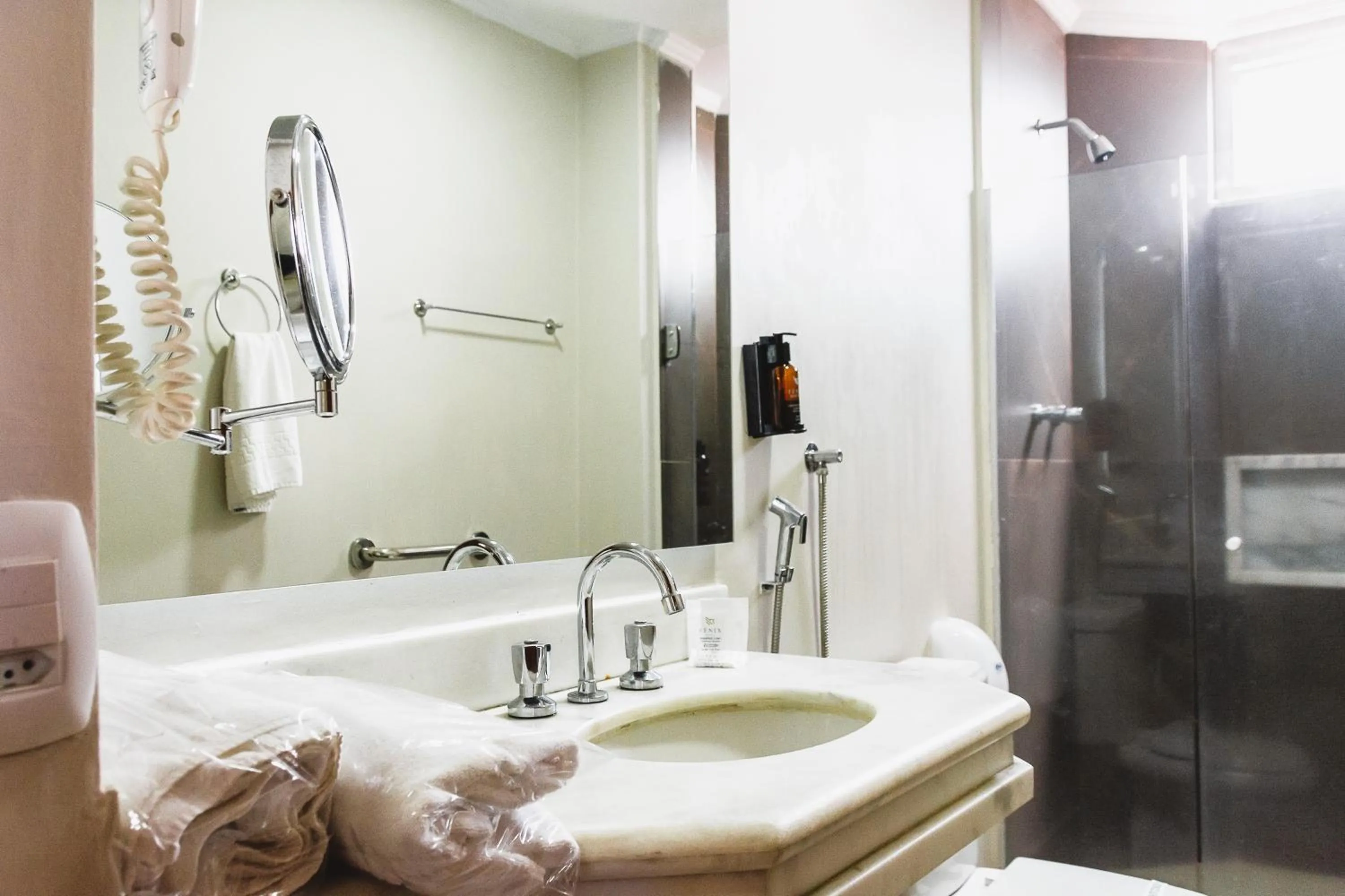 Bathroom in Fenix Hotel Pouso Alegre