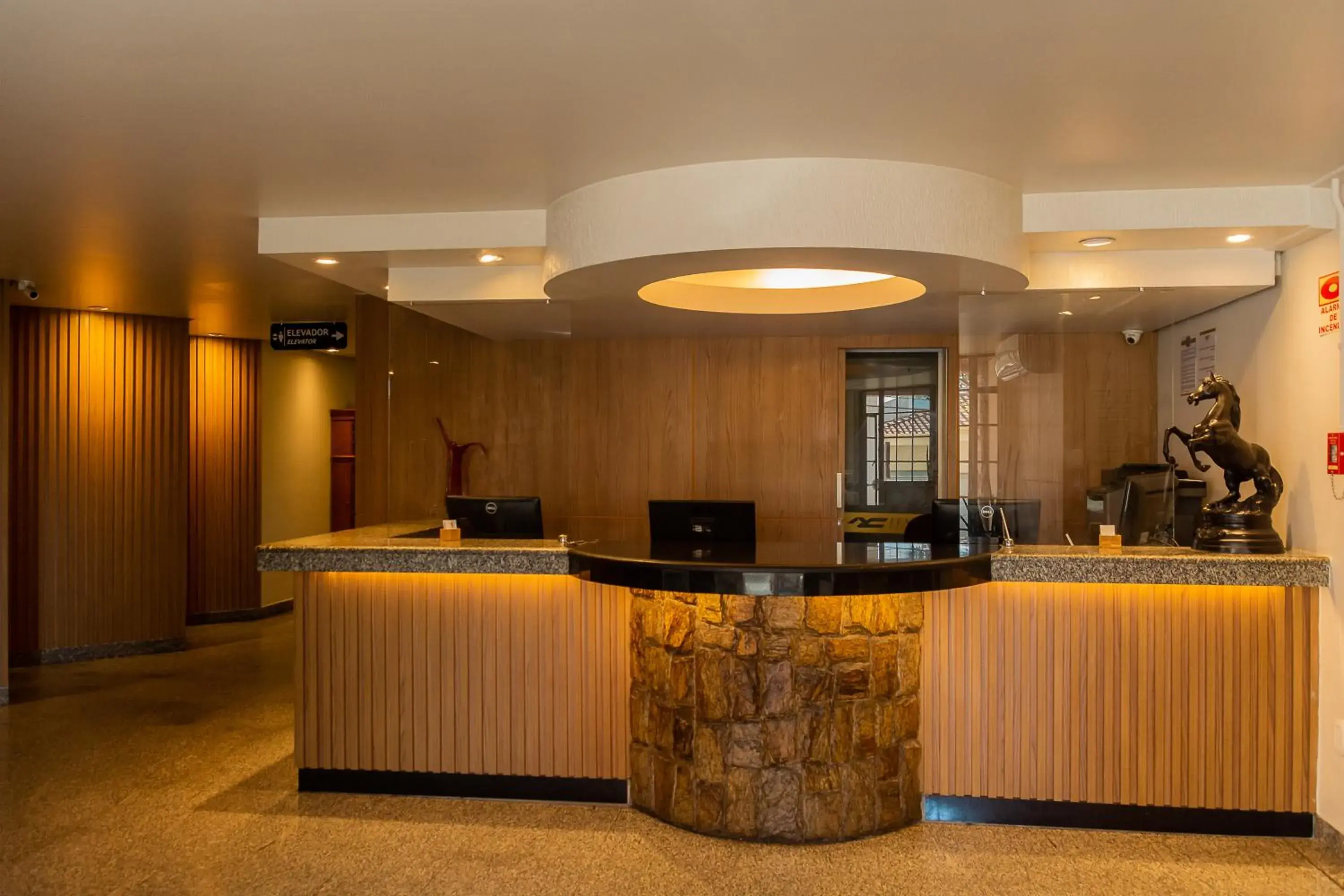 Lobby or reception in Fenix Hotel Pouso Alegre Lobby or reception in Fenix Hotel Pouso Alegre