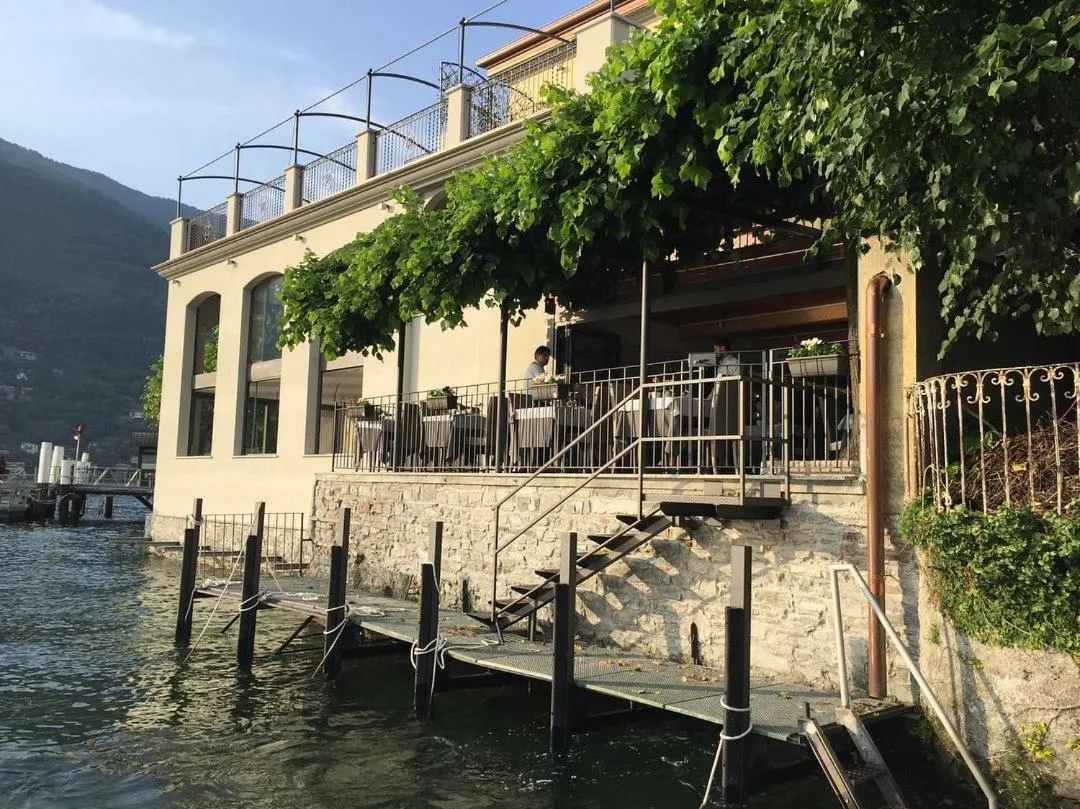 Restaurant/places to eat in Il Belvedere