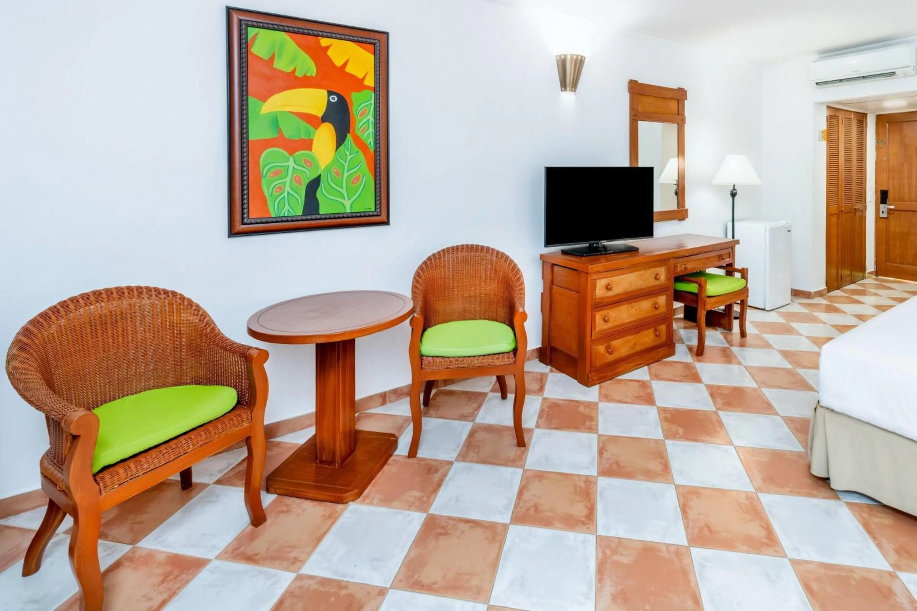 Balcony/Terrace, Bed in Grand Decameron Panama, A Trademark All Inclusive Resort