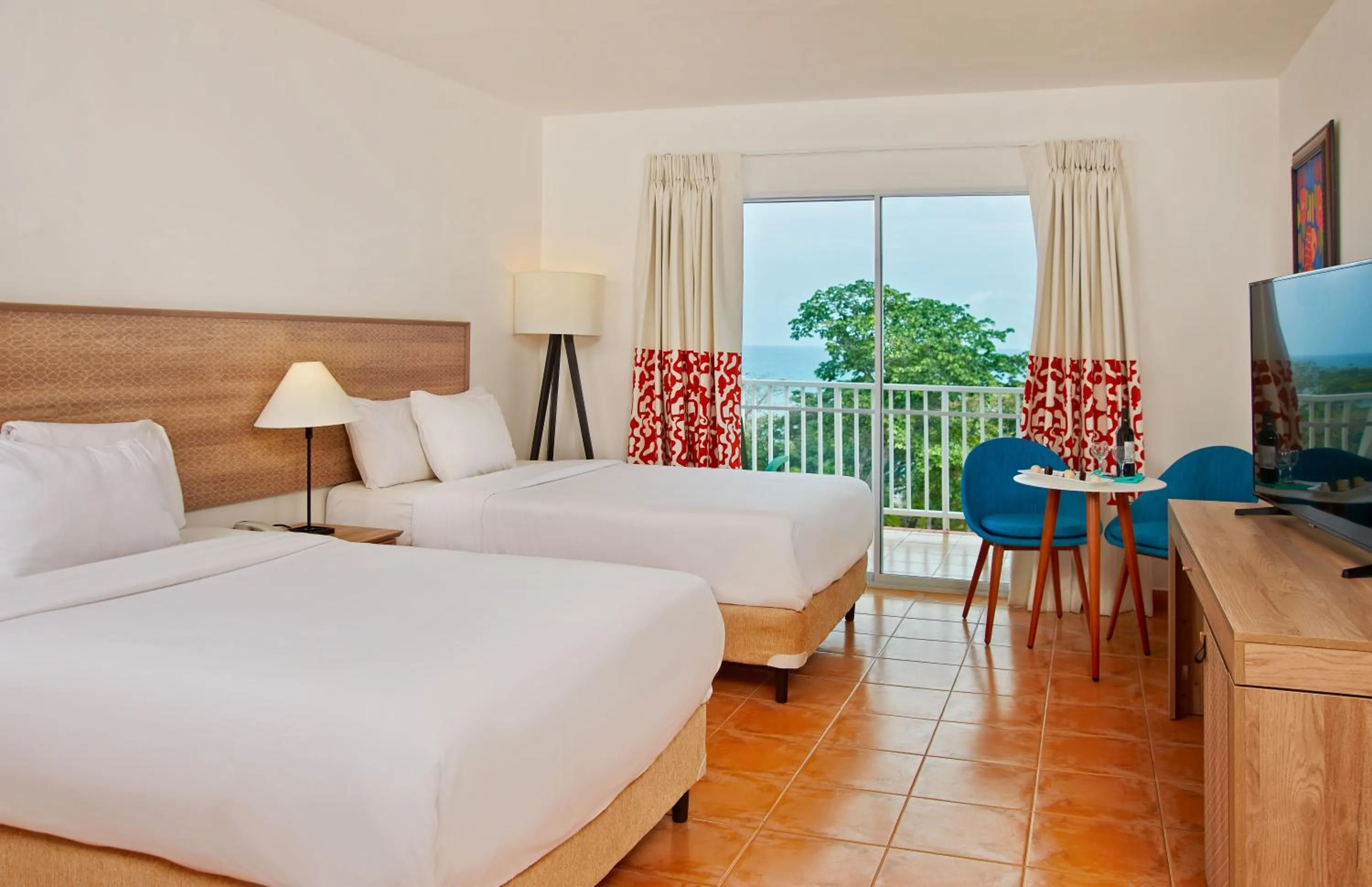 Deluxe Twin Room with Sea View in Grand Decameron Panama, A Trademark All Inclusive Resort