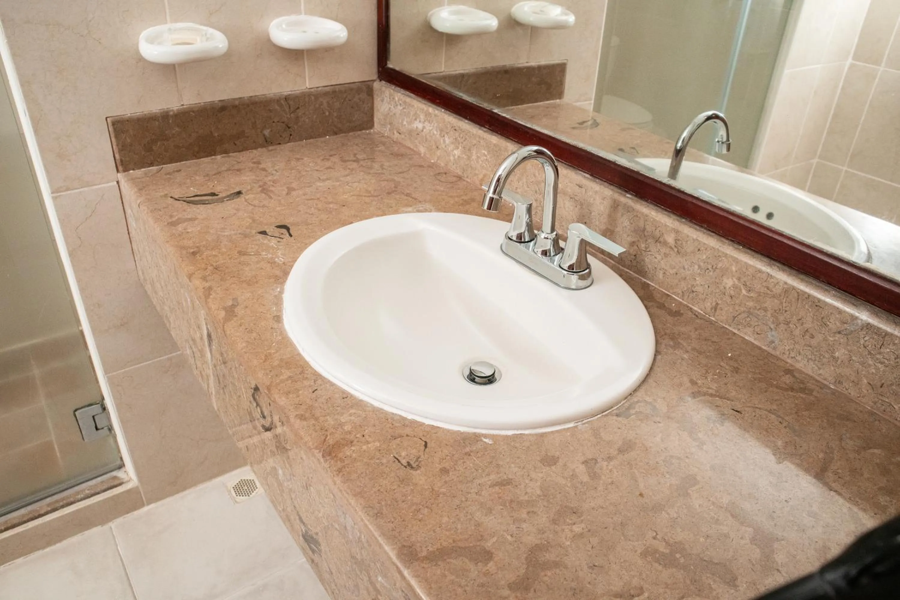 Shower in Grand Decameron Panama, A Trademark All Inclusive Resort