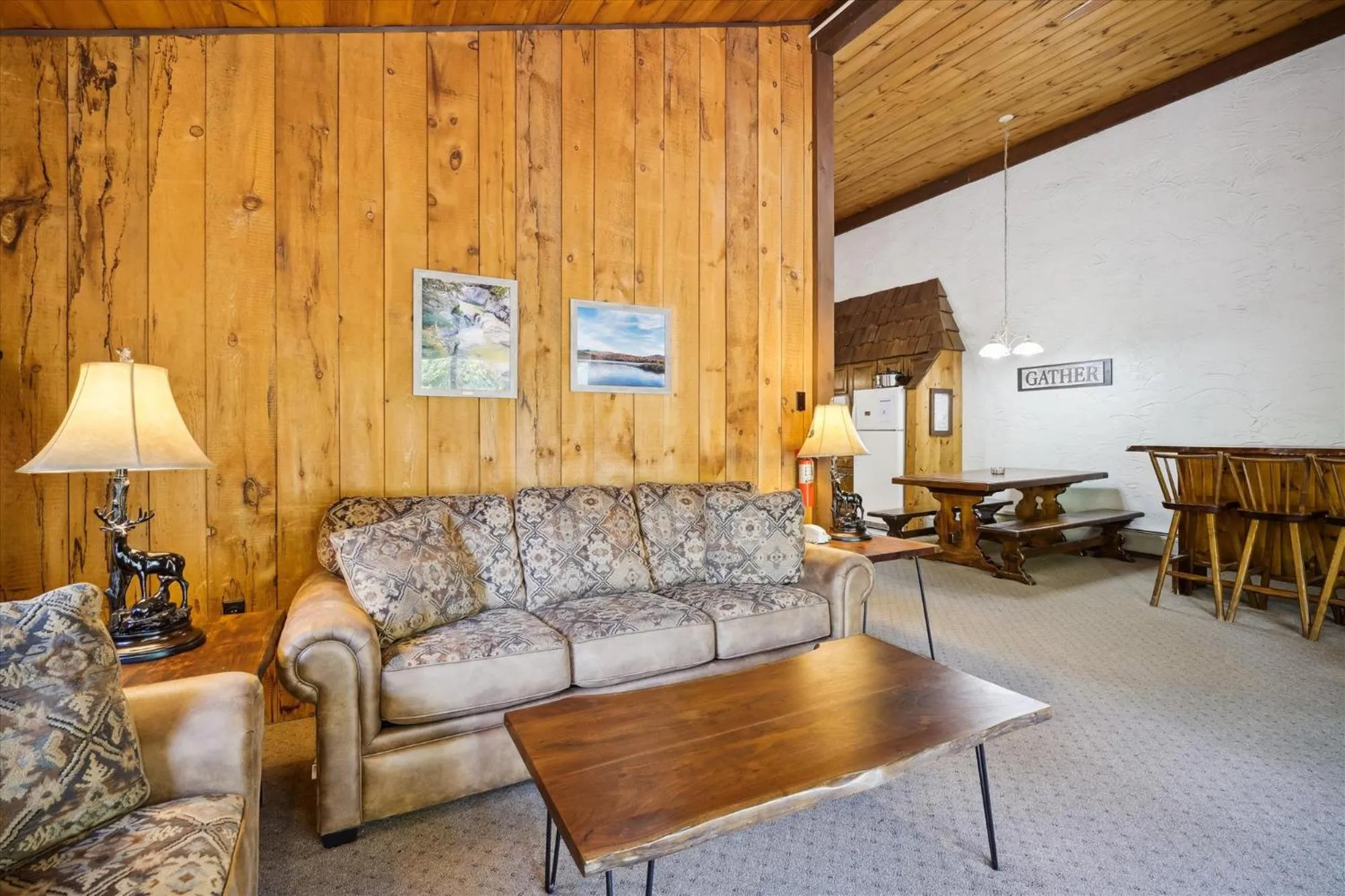 Seating area in 4-Bedroom Townhouse with Sauna Snow Flake