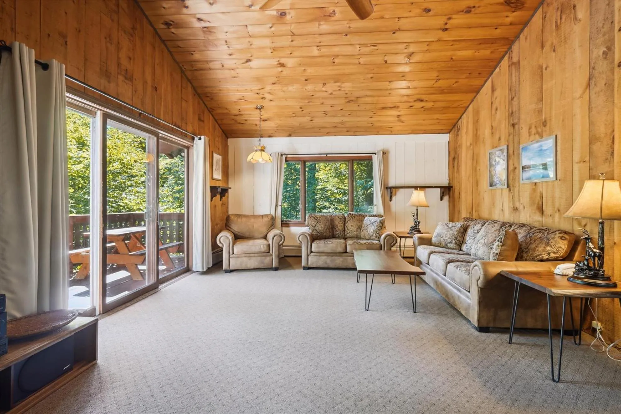 Seating area in 4-Bedroom Townhouse with Sauna Snow Flake