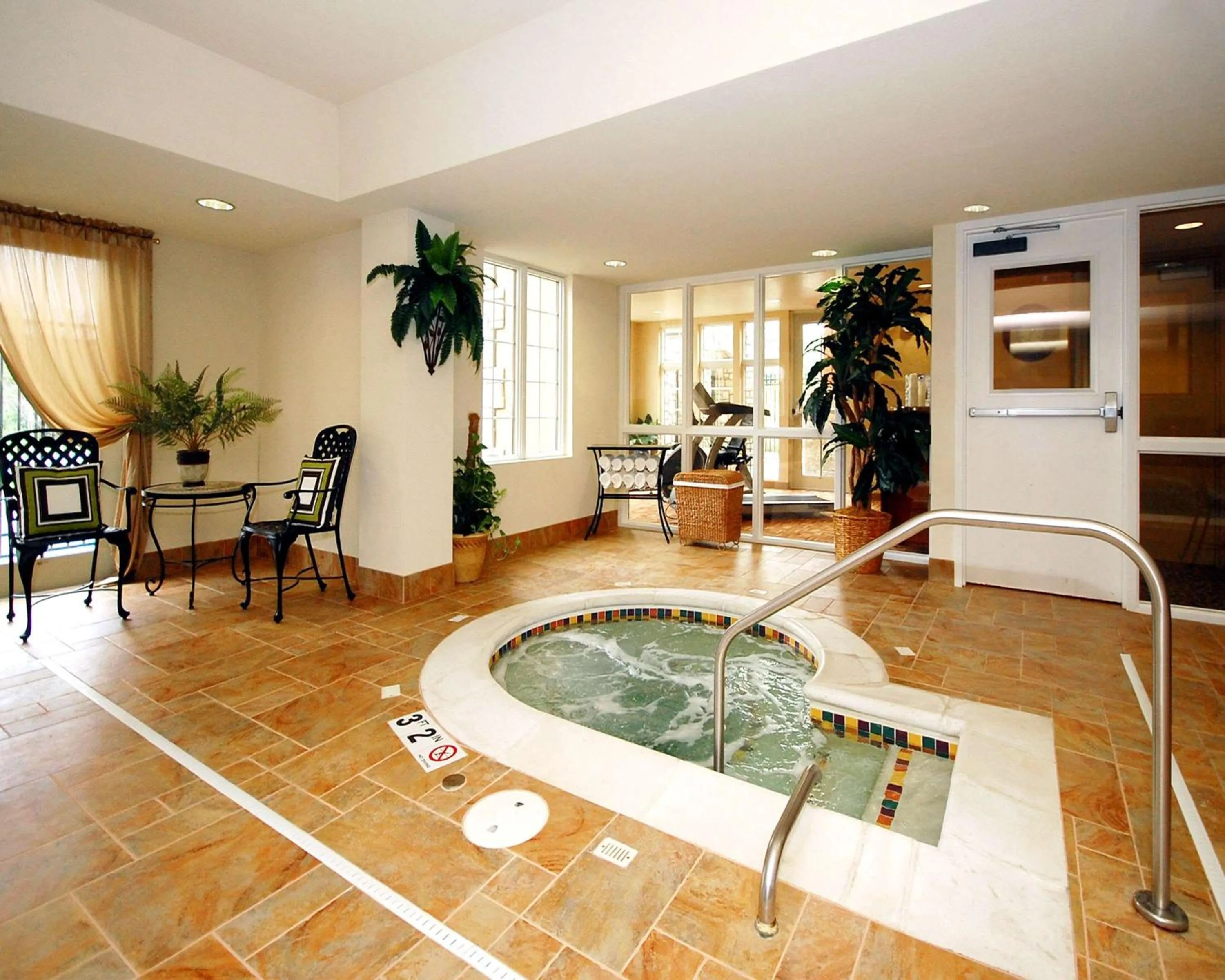 Hot Tub in The Wildwood Hotel