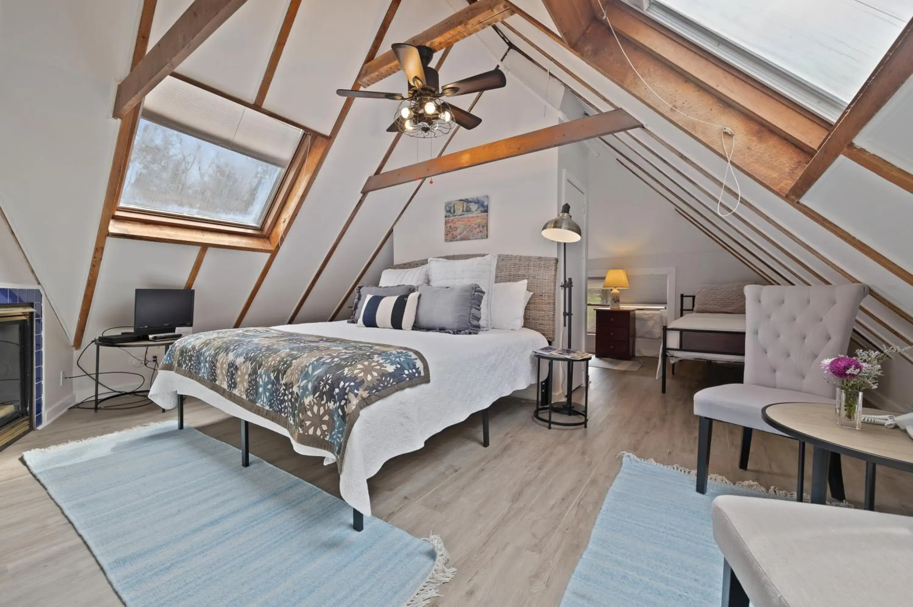 Superior Quadruple Room in Brook Farm Inn Superior Quadruple Room in Brook Farm Inn