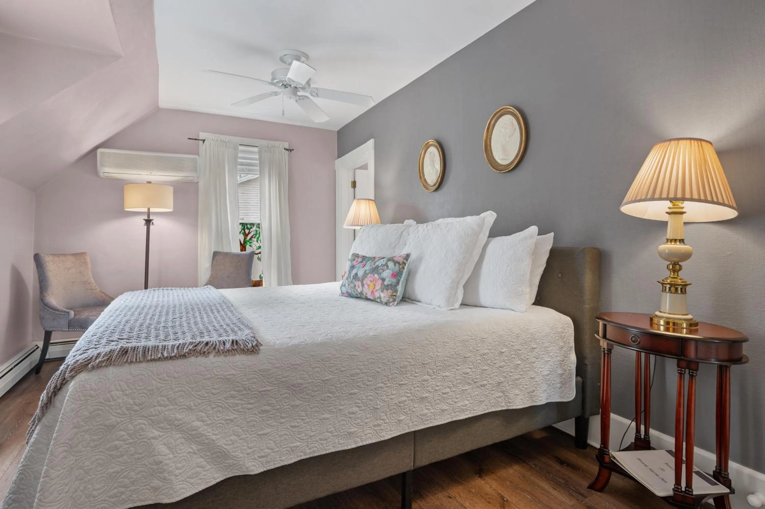 Bed in Brook Farm Inn